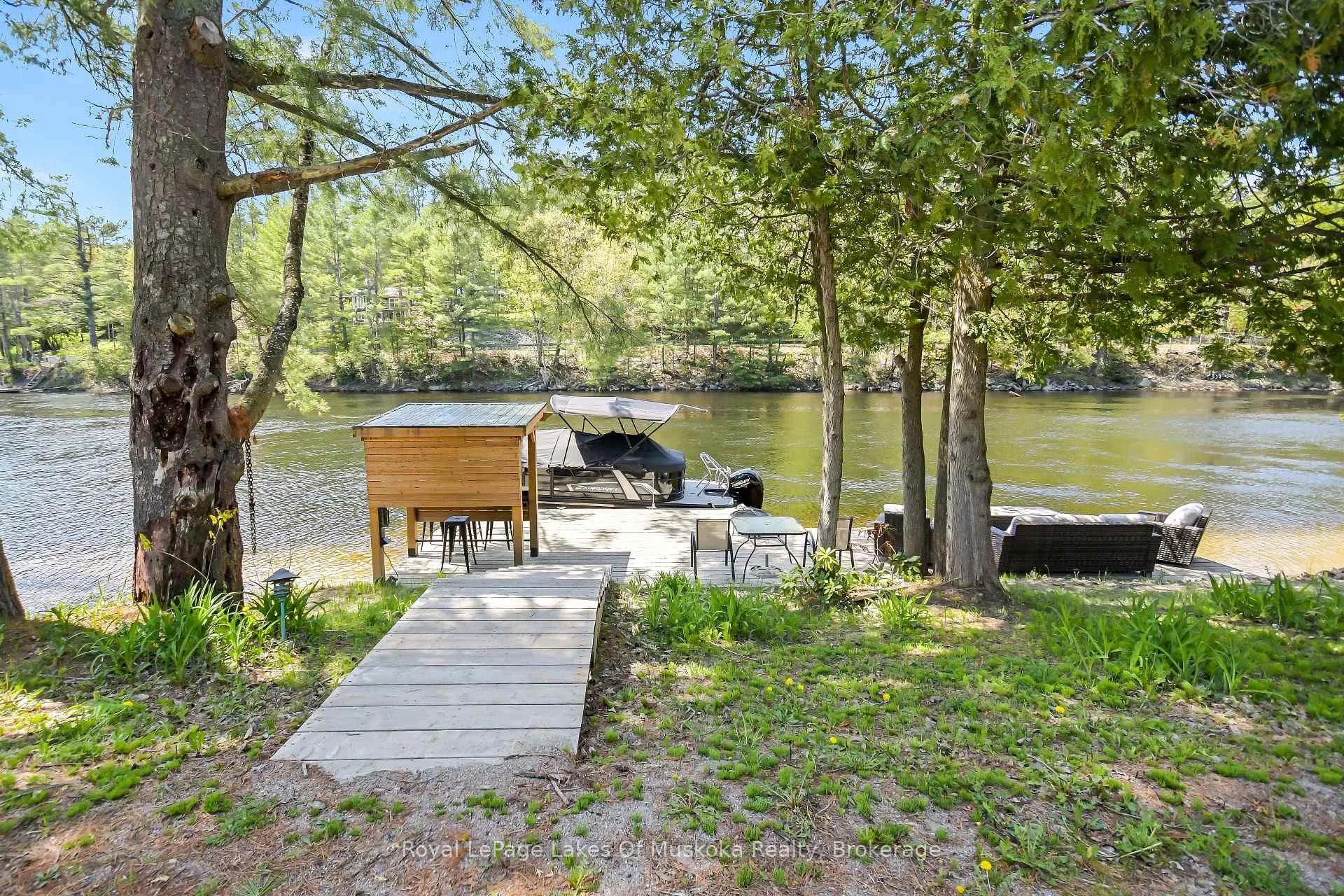 Photo 9 of 204 Beaumont Drive, Bracebridge, Muskoka (N) — HOMEH
