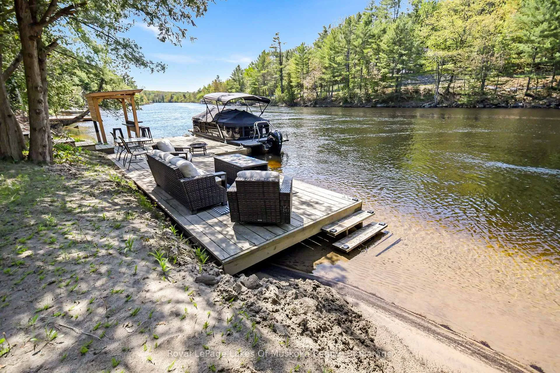 Photo 11 of 204 Beaumont Drive, Bracebridge, Muskoka (N) — HOMEH