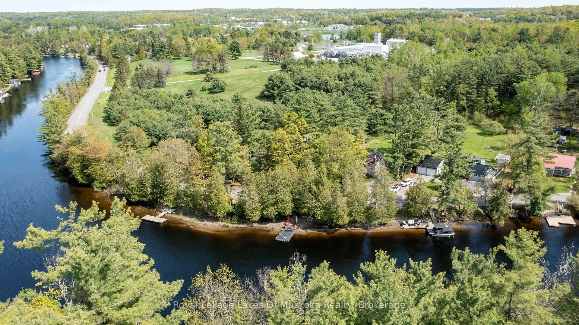 Photo 35 of 204 Beaumont Drive, Bracebridge, Muskoka (N) — HOMEH