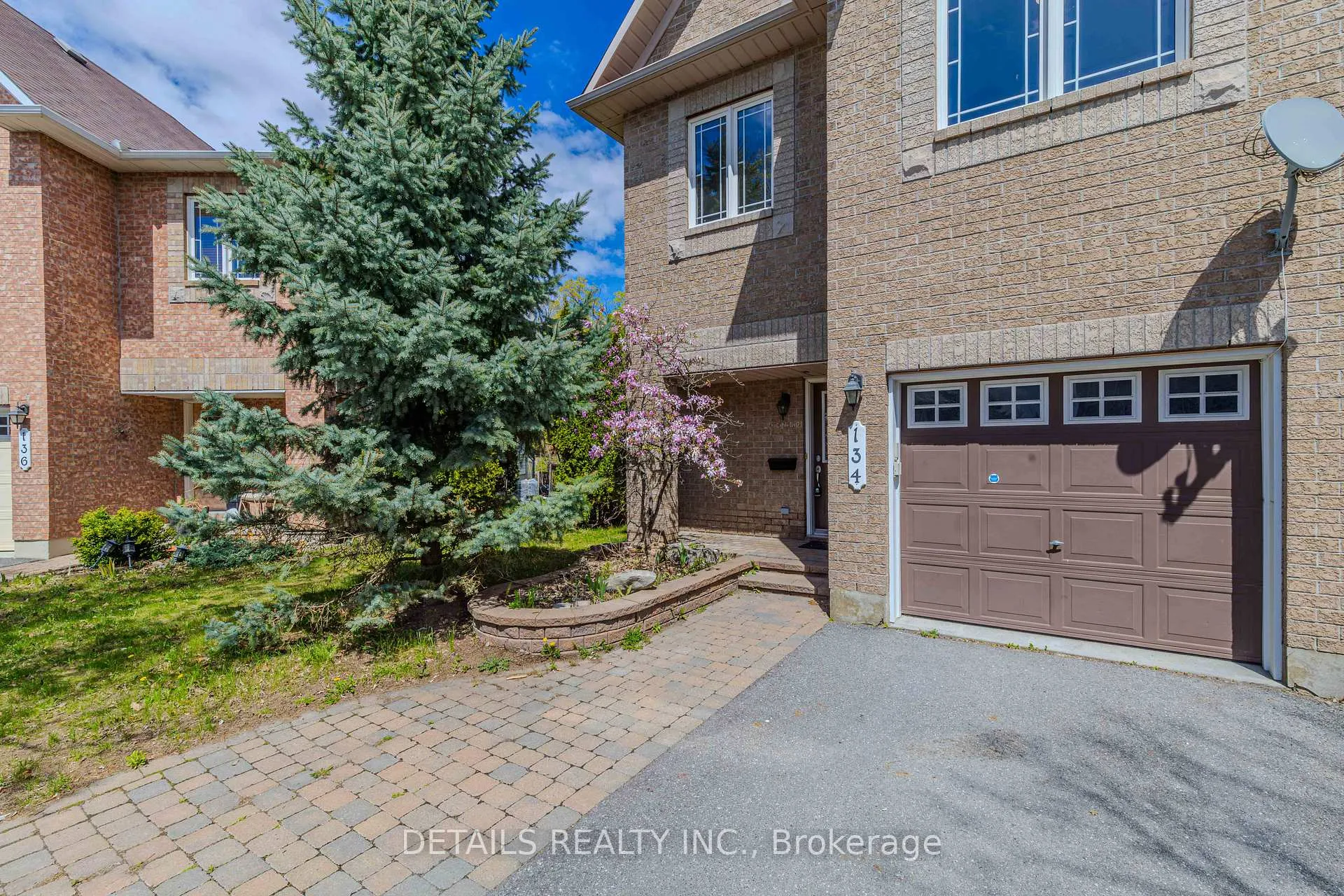 Photo 2 of 134 Tacom Circle, Ottawa, Barrhaven - Strandherd — HOMEH