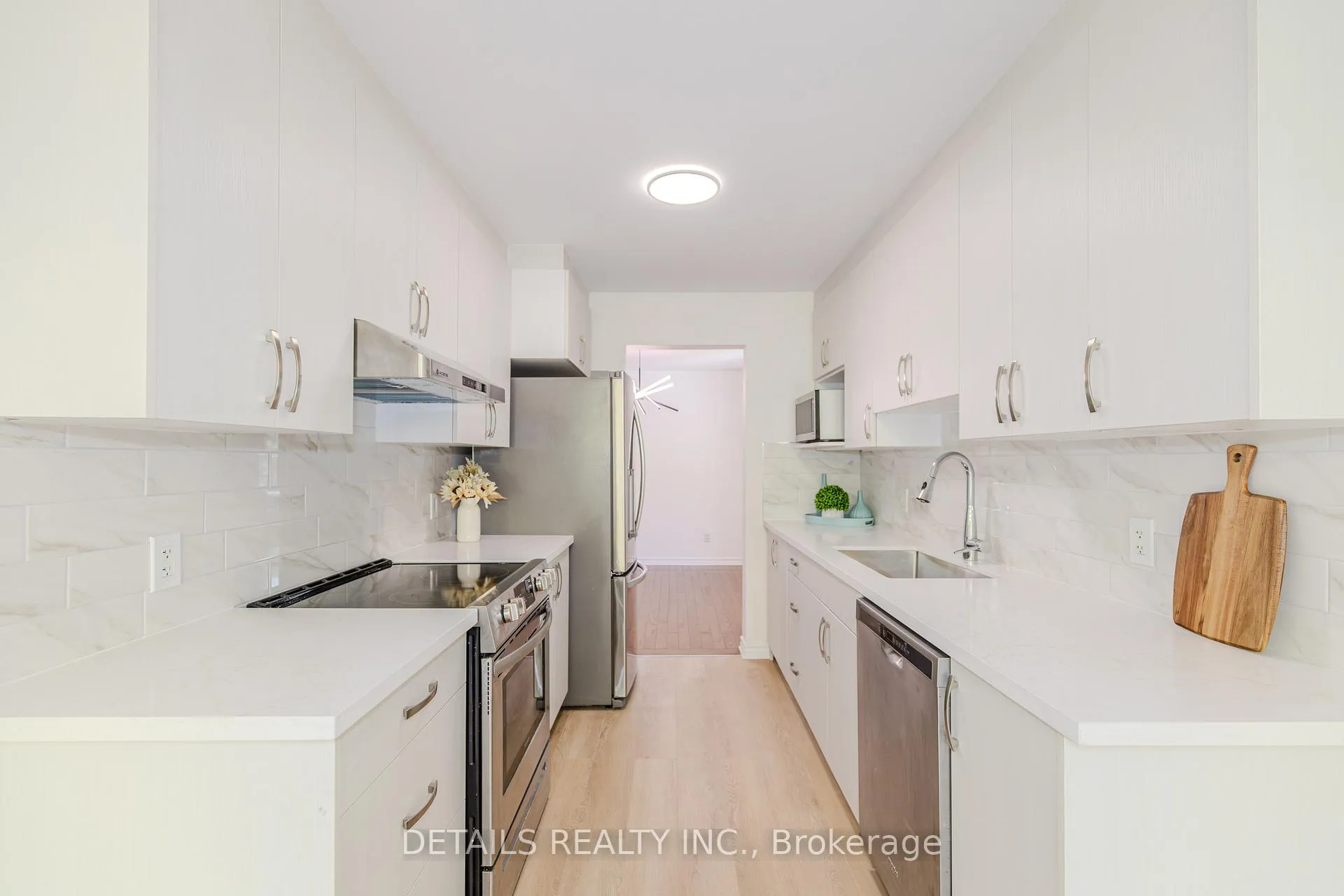 Photo 9 of 134 Tacom Circle, Ottawa, Barrhaven - Strandherd — HOMEH