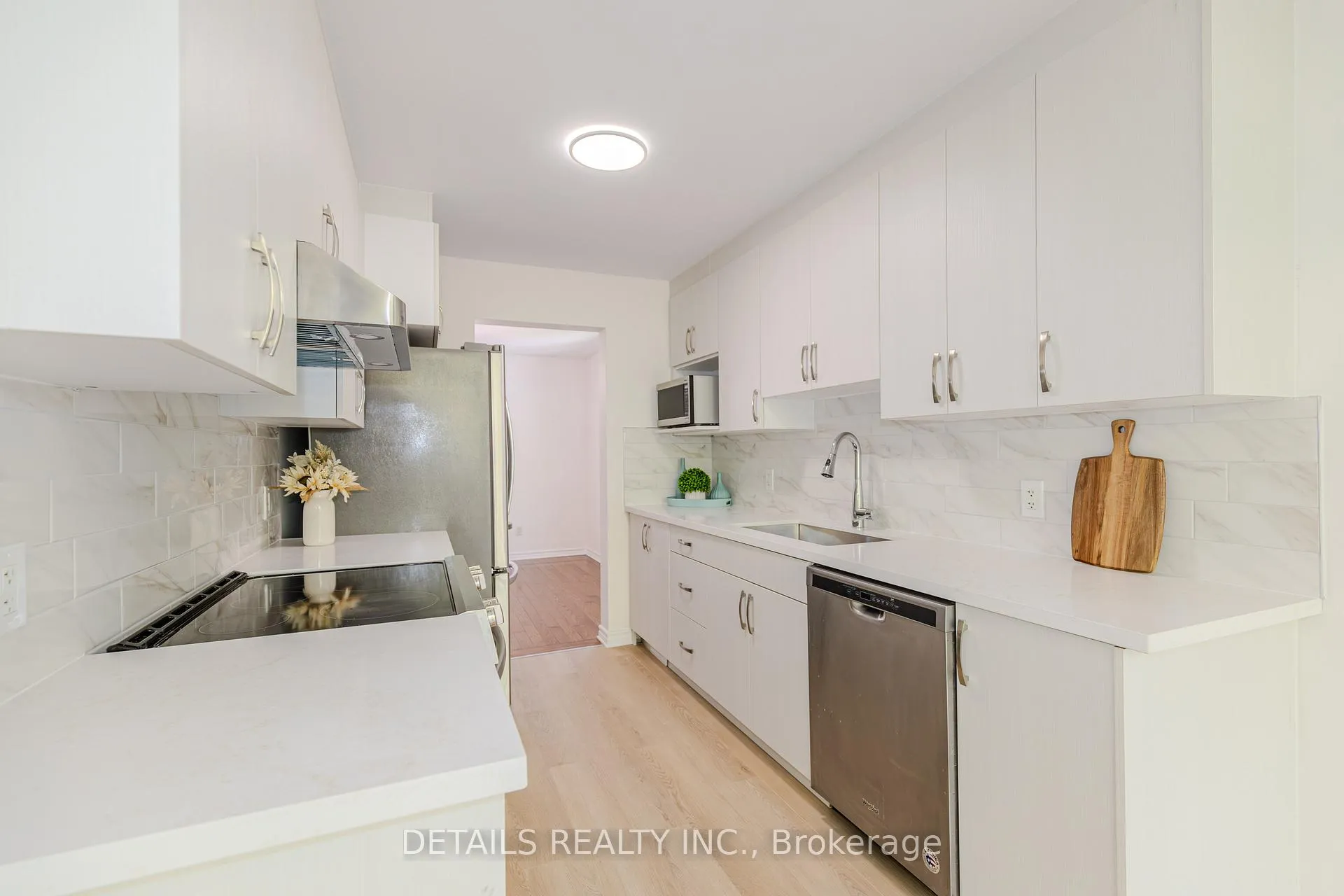 Photo 10 of 134 Tacom Circle, Ottawa, Barrhaven - Strandherd — HOMEH