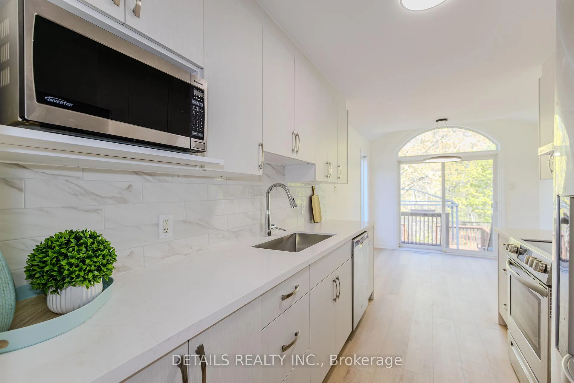 Photo 13 of 134 Tacom Circle, Ottawa, Barrhaven - Strandherd — HOMEH