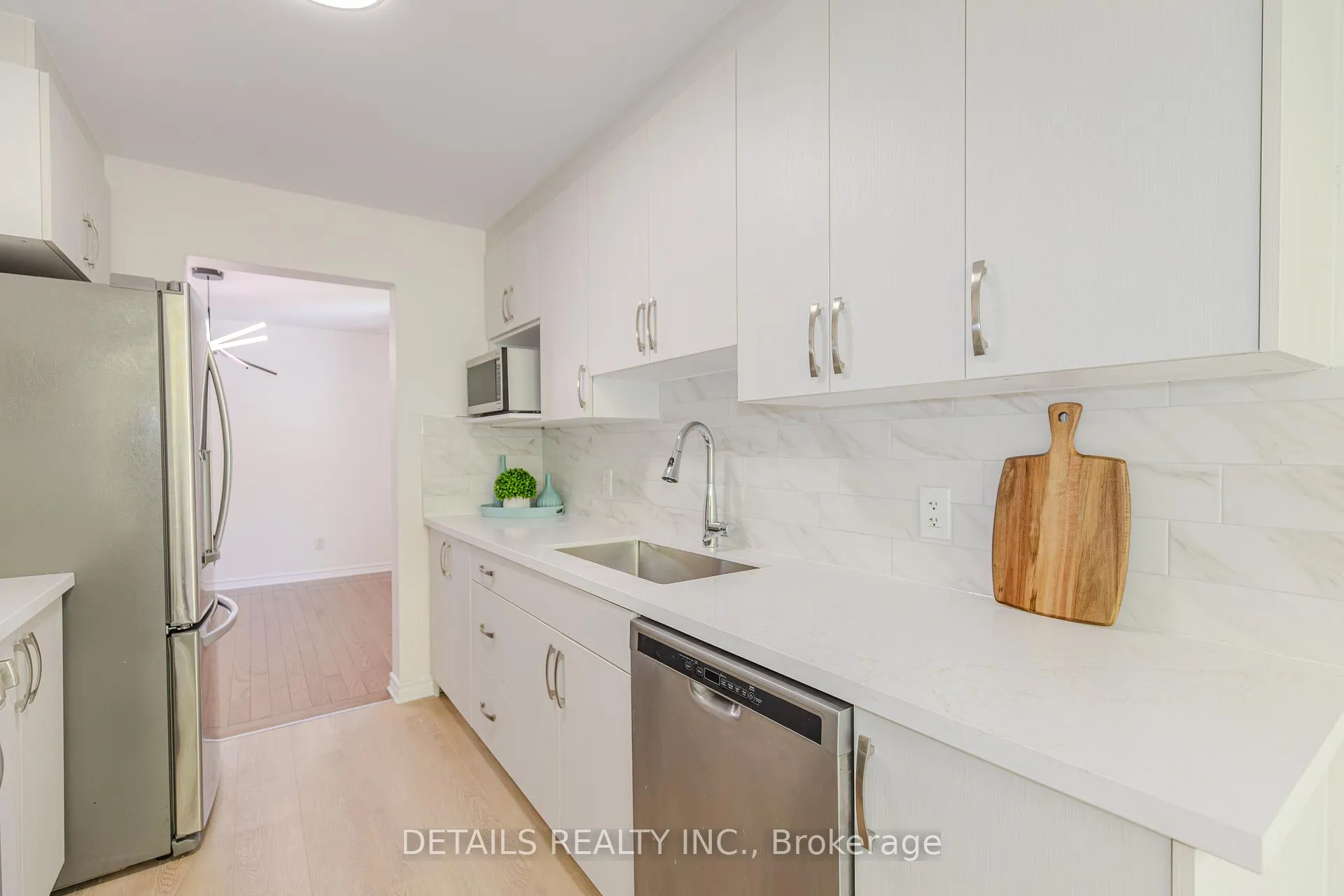 Photo 14 of 134 Tacom Circle, Ottawa, Barrhaven - Strandherd — HOMEH