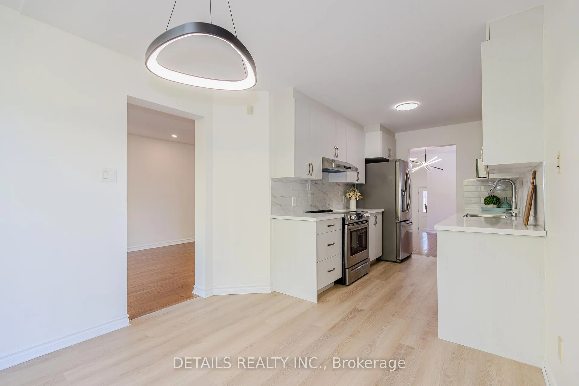 Photo 15 of 134 Tacom Circle, Ottawa, Barrhaven - Strandherd — HOMEH