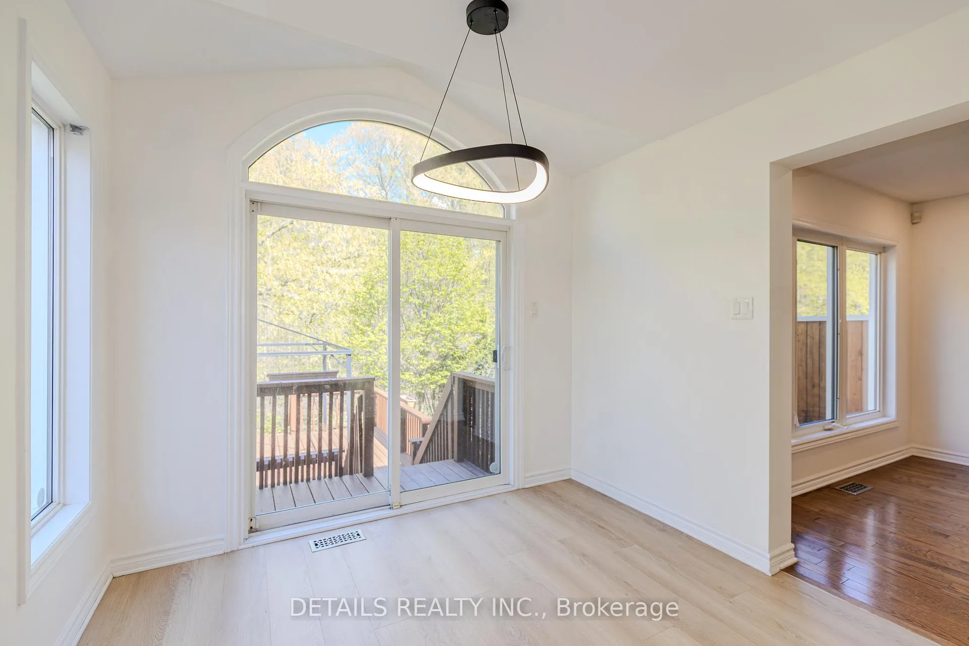 Photo 21 of 134 Tacom Circle, Ottawa, Barrhaven - Strandherd — HOMEH