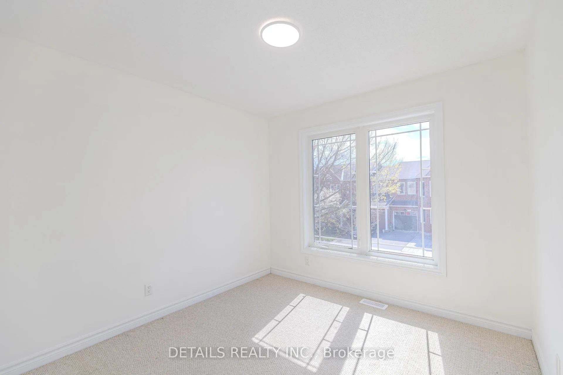 Photo 37 of 134 Tacom Circle, Ottawa, Barrhaven - Strandherd — HOMEH