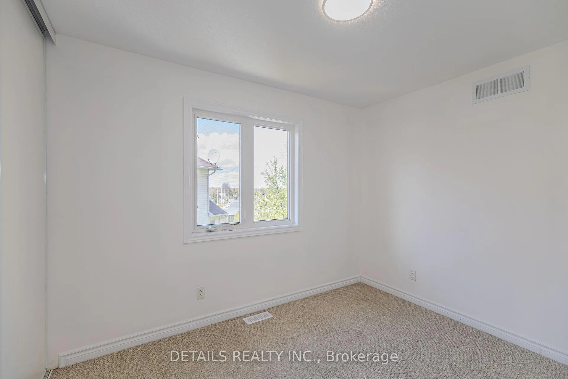 Photo 40 of 134 Tacom Circle, Ottawa, Barrhaven - Strandherd — HOMEH