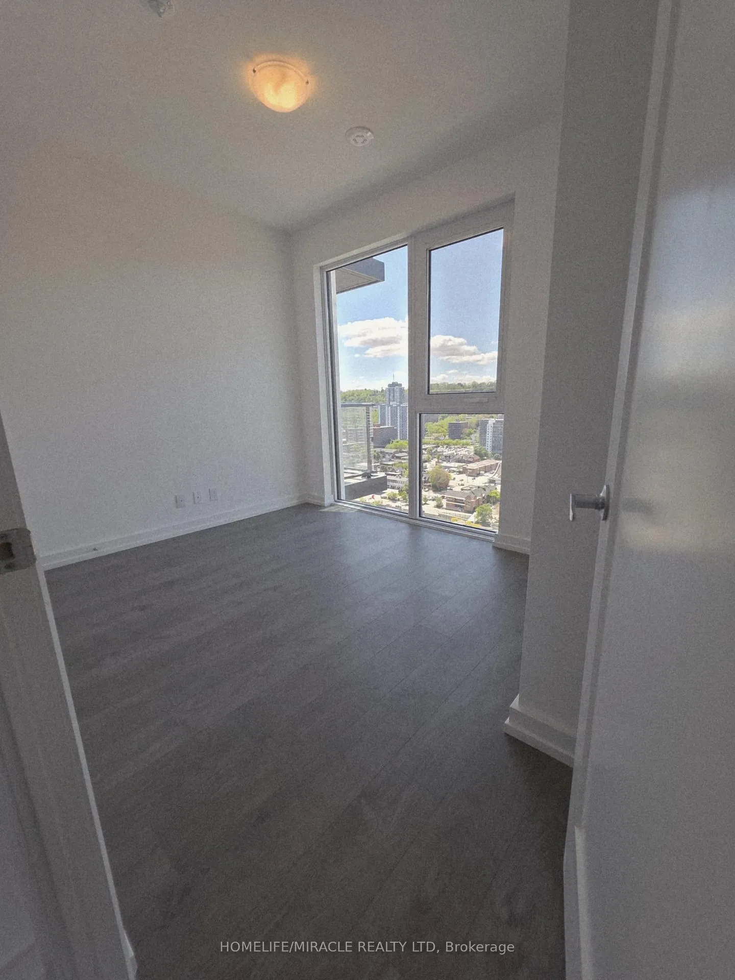 Photo 5 of Unit 2214, 75 James Street, Hamilton, Corktown — HOMEH