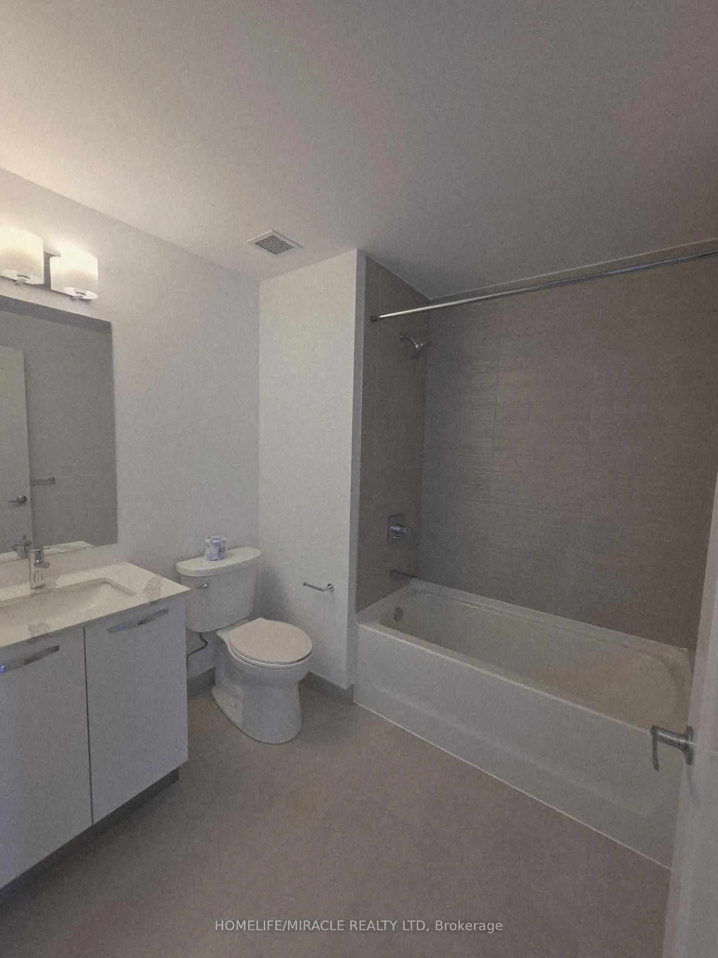 Photo 7 of Unit 2214, 75 James Street, Hamilton, Corktown — HOMEH