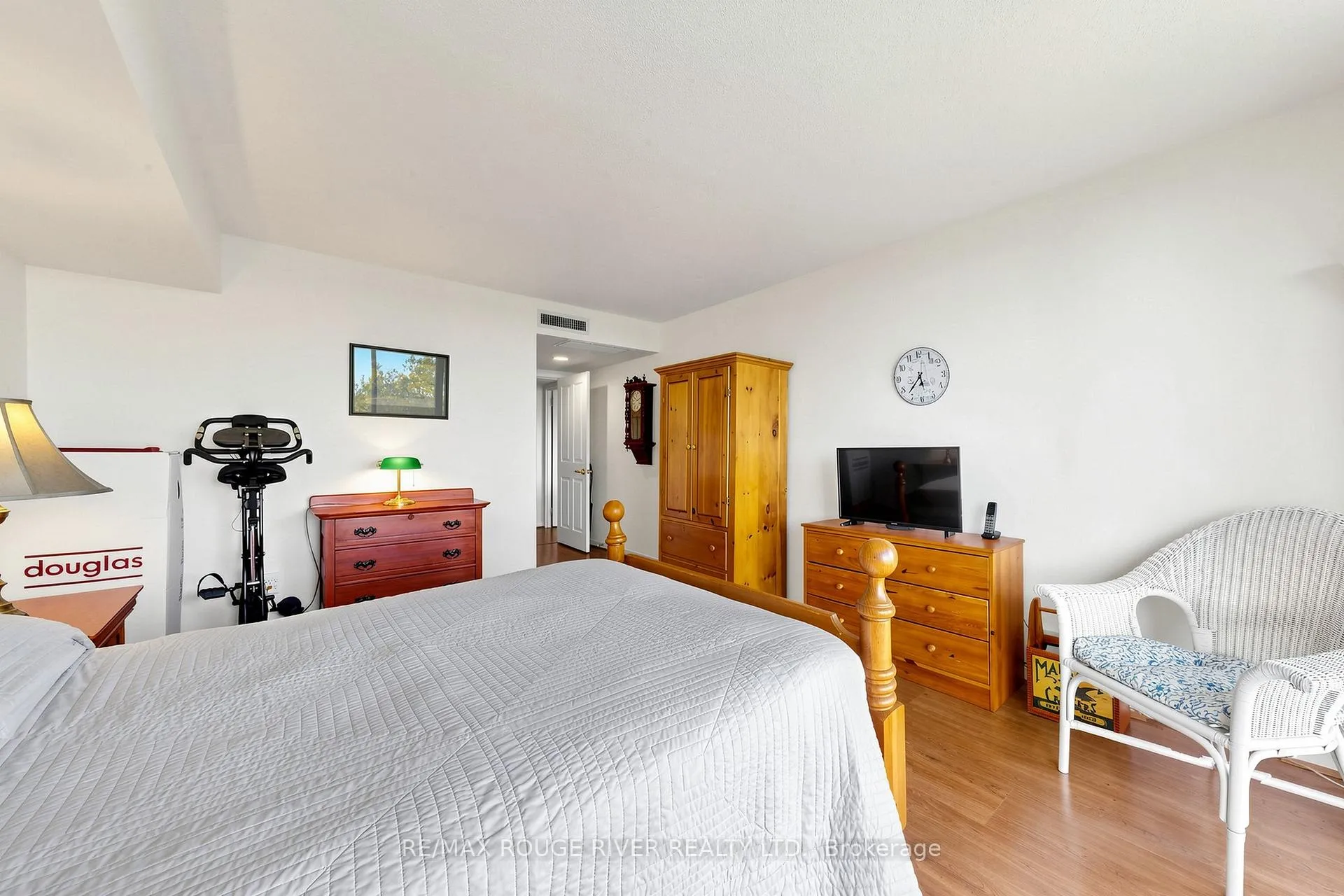 Photo 17 of Unit 402, 70 Cumberland Lane, Ajax, South West — HOMEH