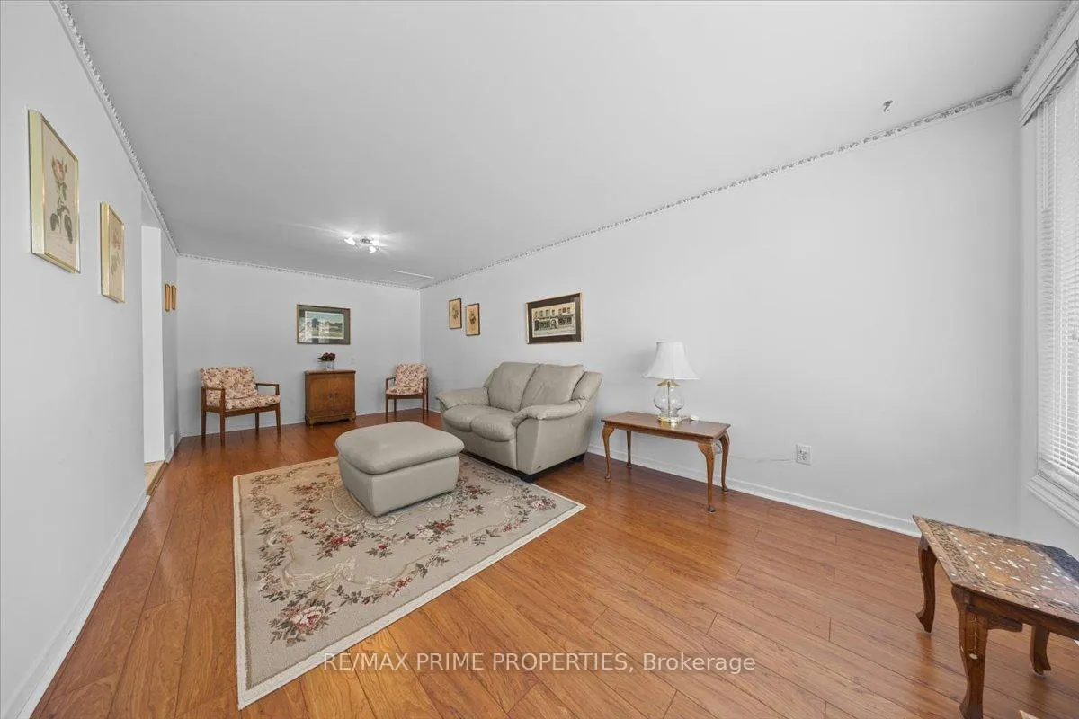 Photo 5 of 1121 St Emmanuel Terrace, Ottawa, Convent Glen North — HOMEH