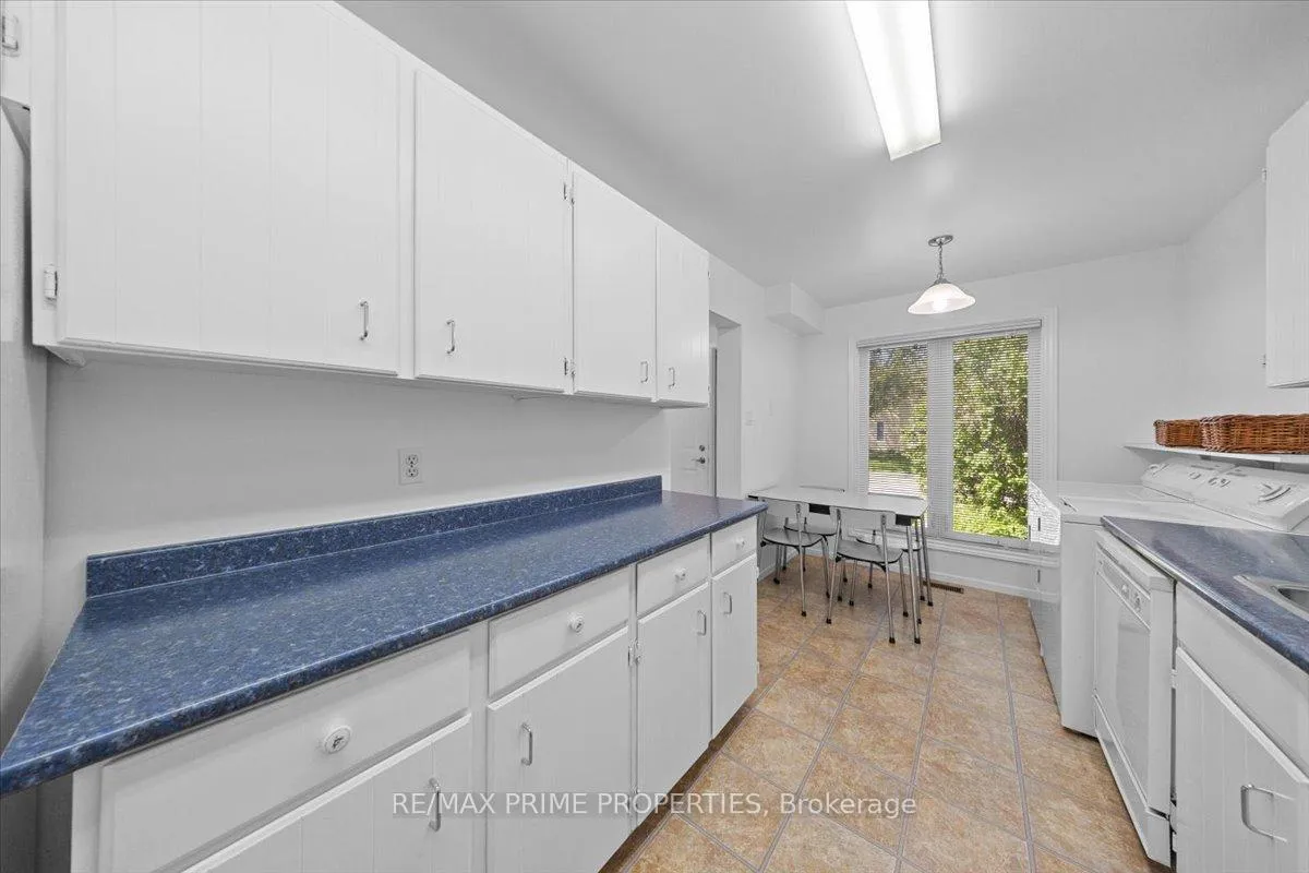 Photo 9 of 1121 St Emmanuel Terrace, Ottawa, Convent Glen North — HOMEH