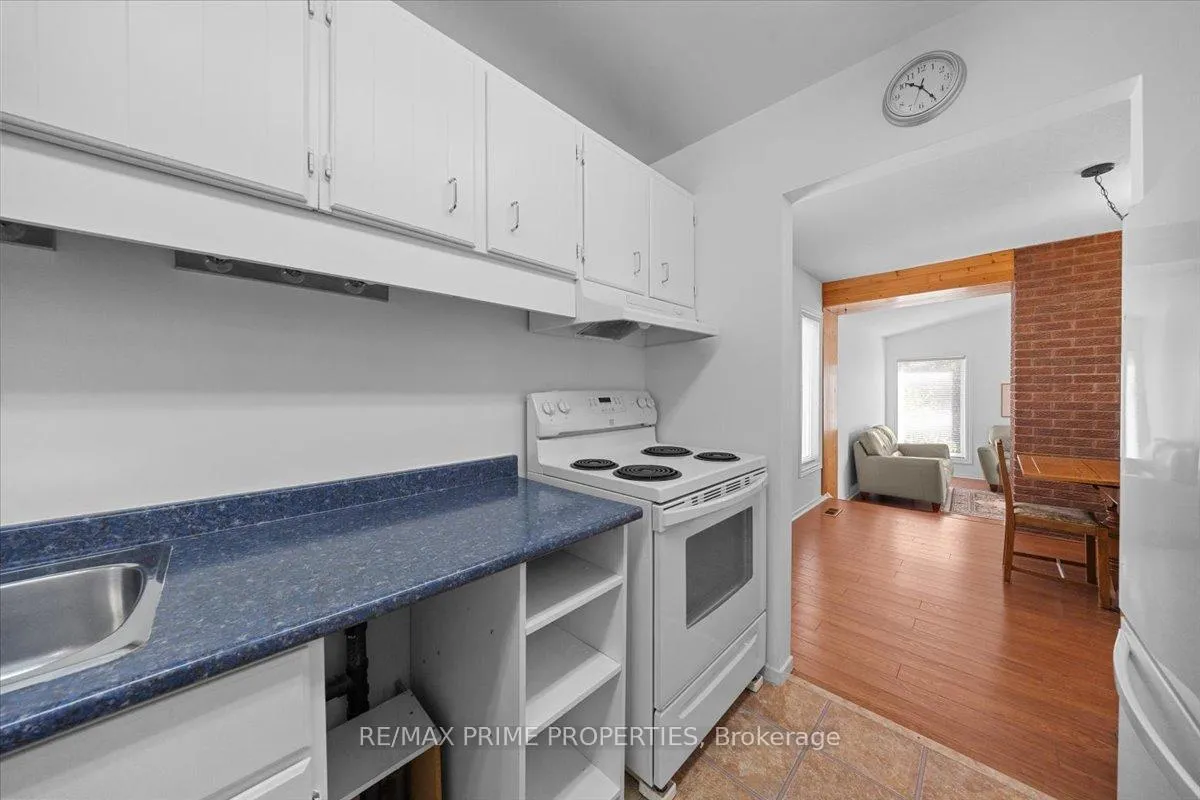 Photo 11 of 1121 St Emmanuel Terrace, Ottawa, Convent Glen North — HOMEH
