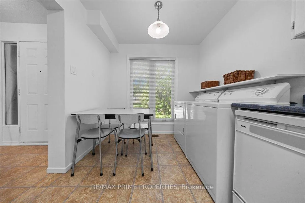 Photo 13 of 1121 St Emmanuel Terrace, Ottawa, Convent Glen North — HOMEH