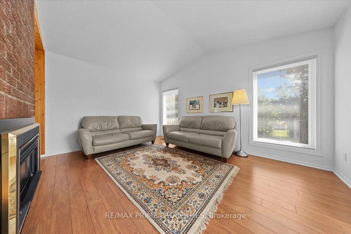 Photo 16 of 1121 St Emmanuel Terrace, Ottawa, Convent Glen North — HOMEH