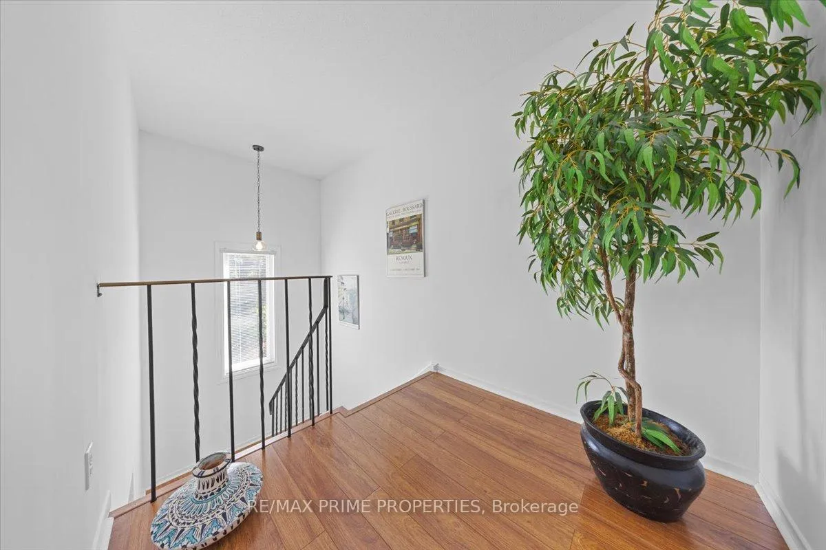 Photo 20 of 1121 St Emmanuel Terrace, Ottawa, Convent Glen North — HOMEH