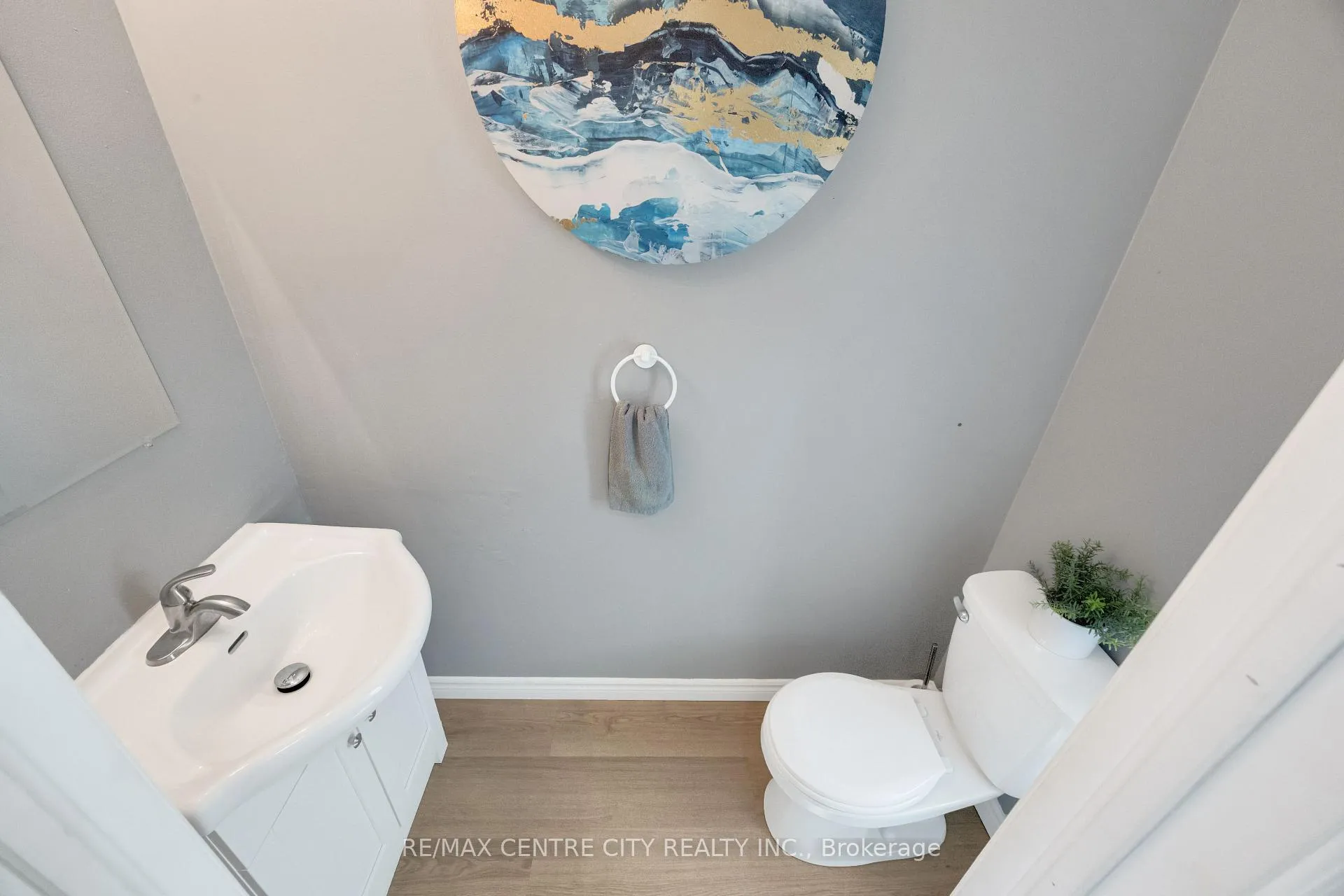 Photo 6 of Unit 18, 700 Osgood Drive, London, South Y — HOMEH