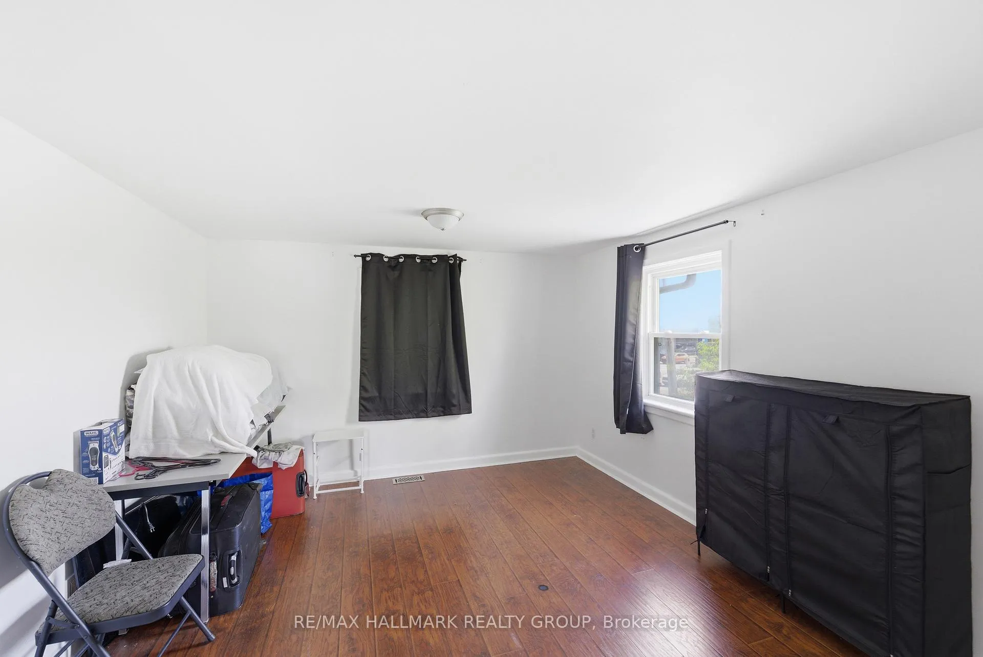 Photo 31 of 912 St Laurent Boulevard S, Ottawa, Overbrook/Castle Heights — HOMEH