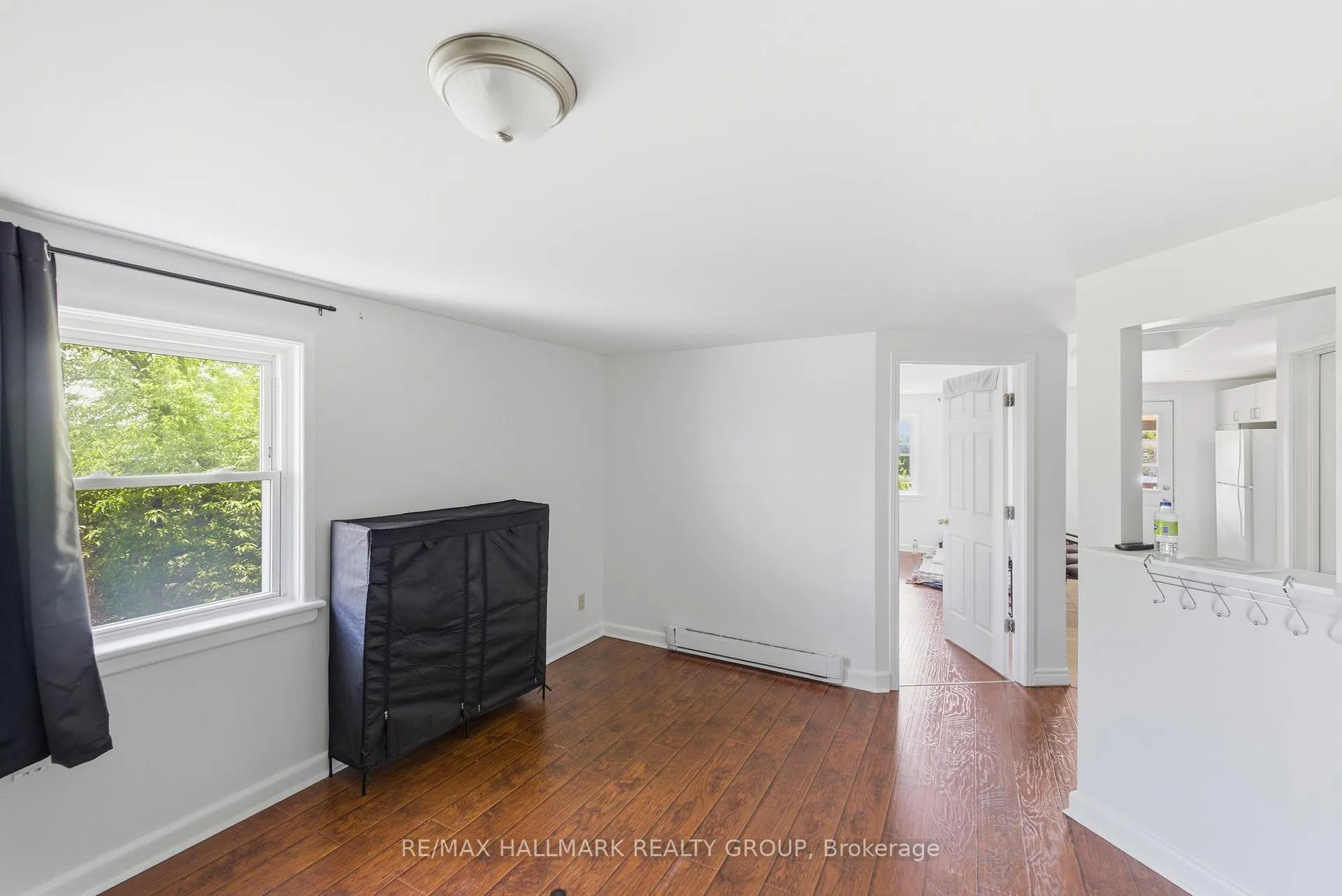 Photo 32 of 912 St Laurent Boulevard S, Ottawa, Overbrook/Castle Heights — HOMEH