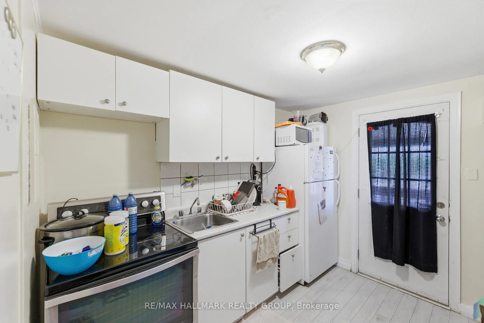 Photo 39 of 912 St Laurent Boulevard S, Ottawa, Overbrook/Castle Heights — HOMEH