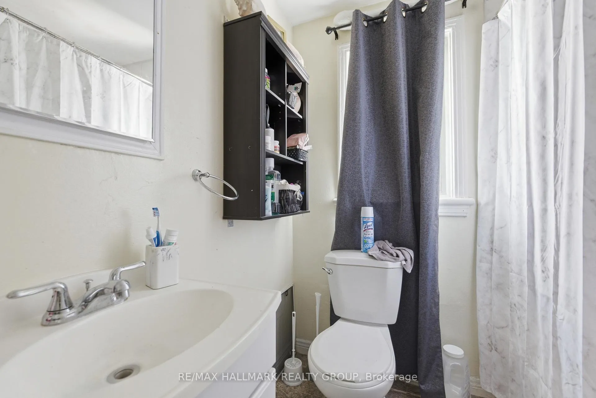 Photo 44 of 912 St Laurent Boulevard S, Ottawa, Overbrook/Castle Heights — HOMEH