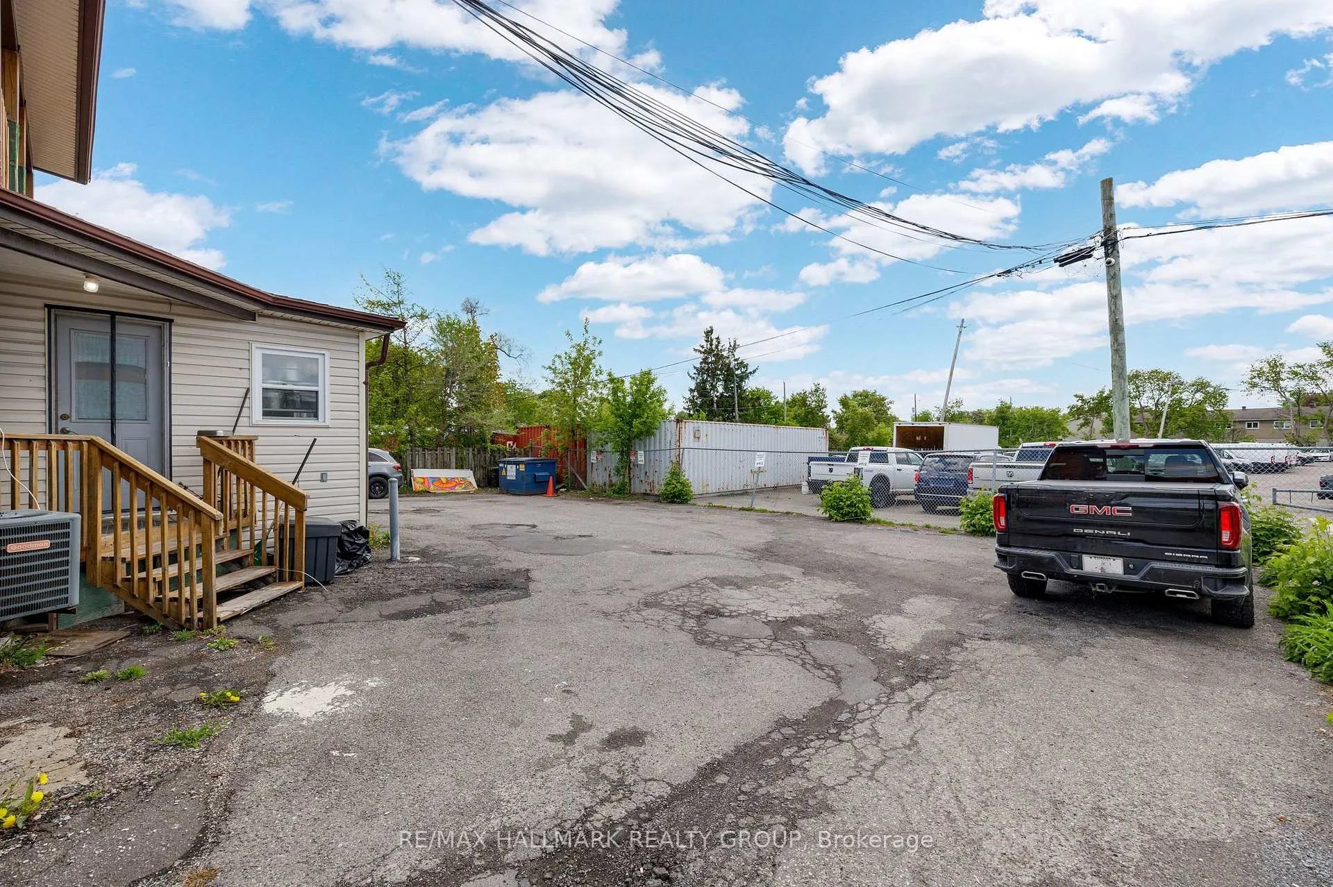 Photo 49 of 912 St Laurent Boulevard S, Ottawa, Overbrook/Castle Heights — HOMEH