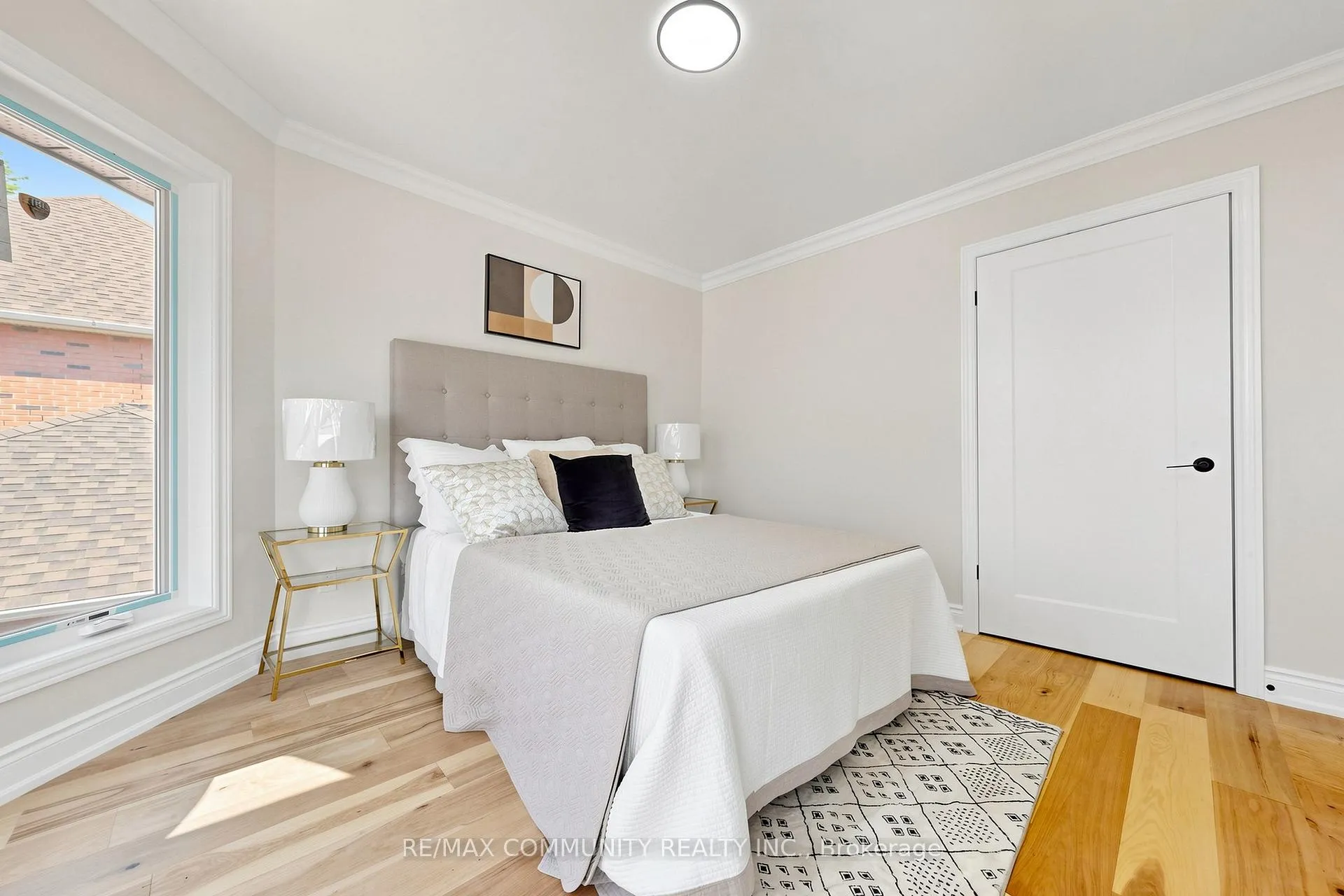 Photo 34 of 1002 Riverview Crescent, Pickering, Rougemount — HOMEH