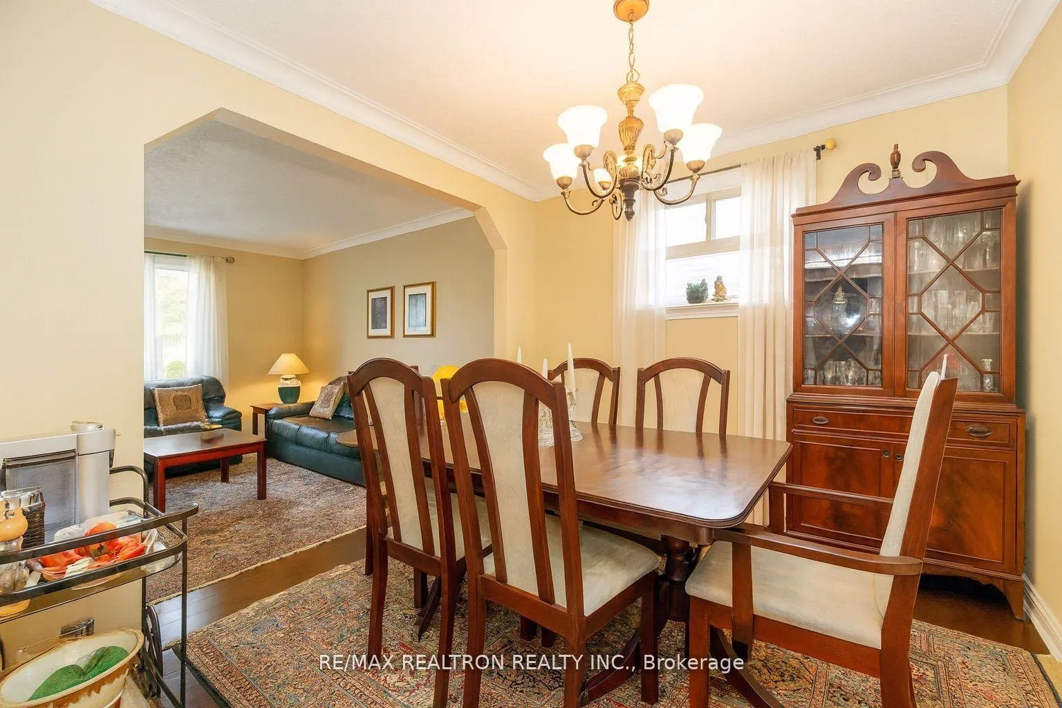 Photo 8 of 663 Woburn Avenue, Toronto, Bedford Park-Nortown — HOMEH