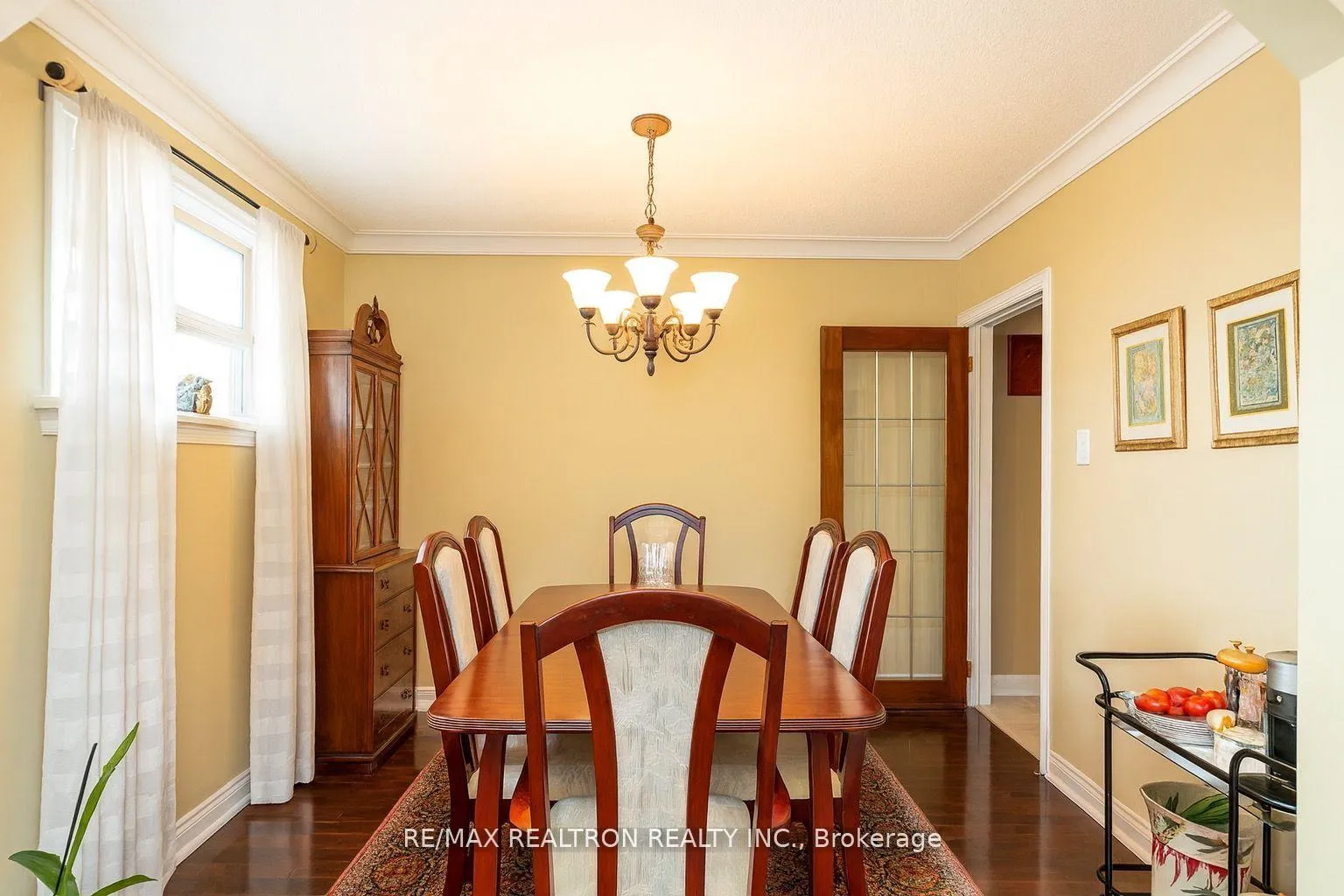 Photo 9 of 663 Woburn Avenue, Toronto, Bedford Park-Nortown — HOMEH