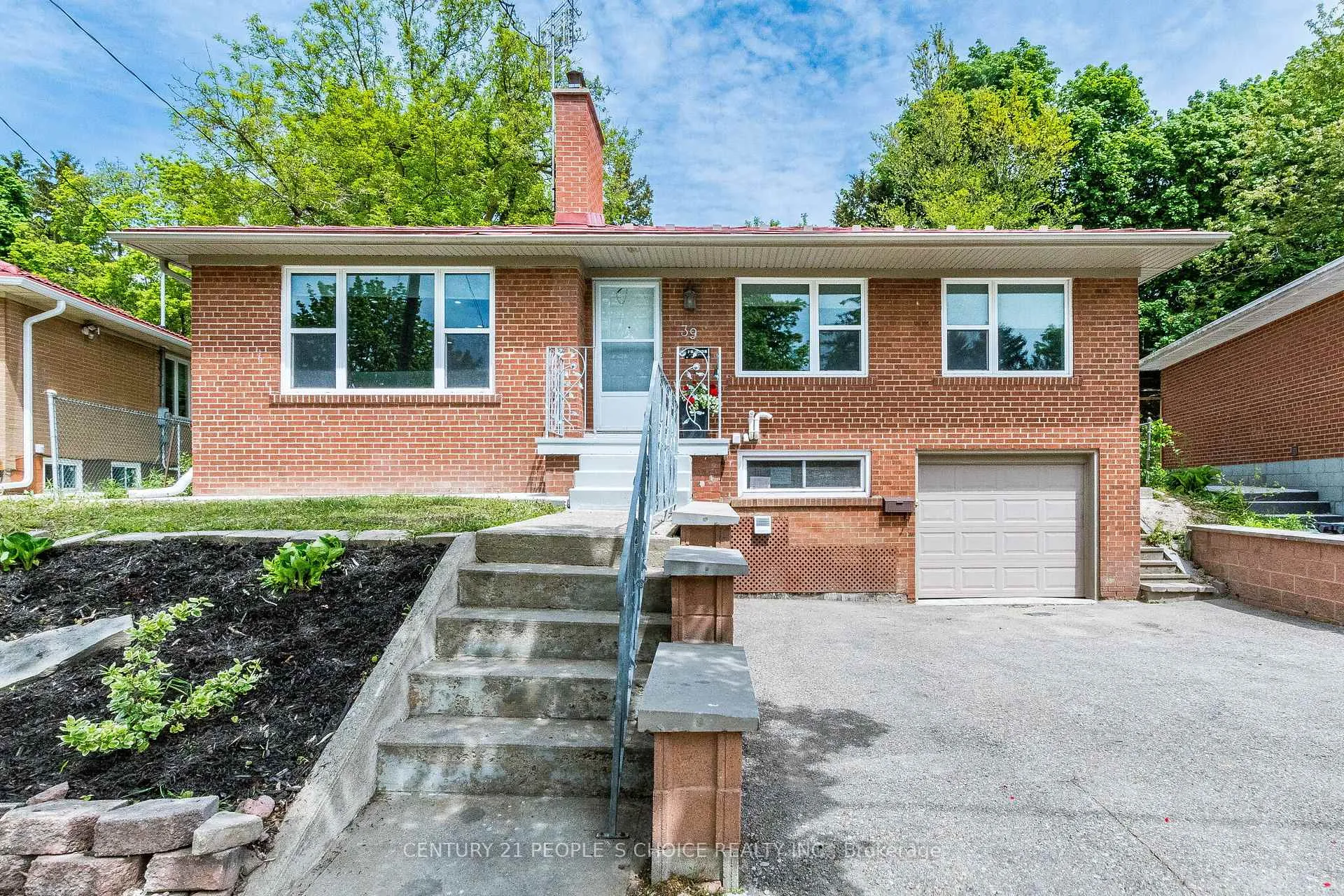 Front of 39 Meadowland Drive