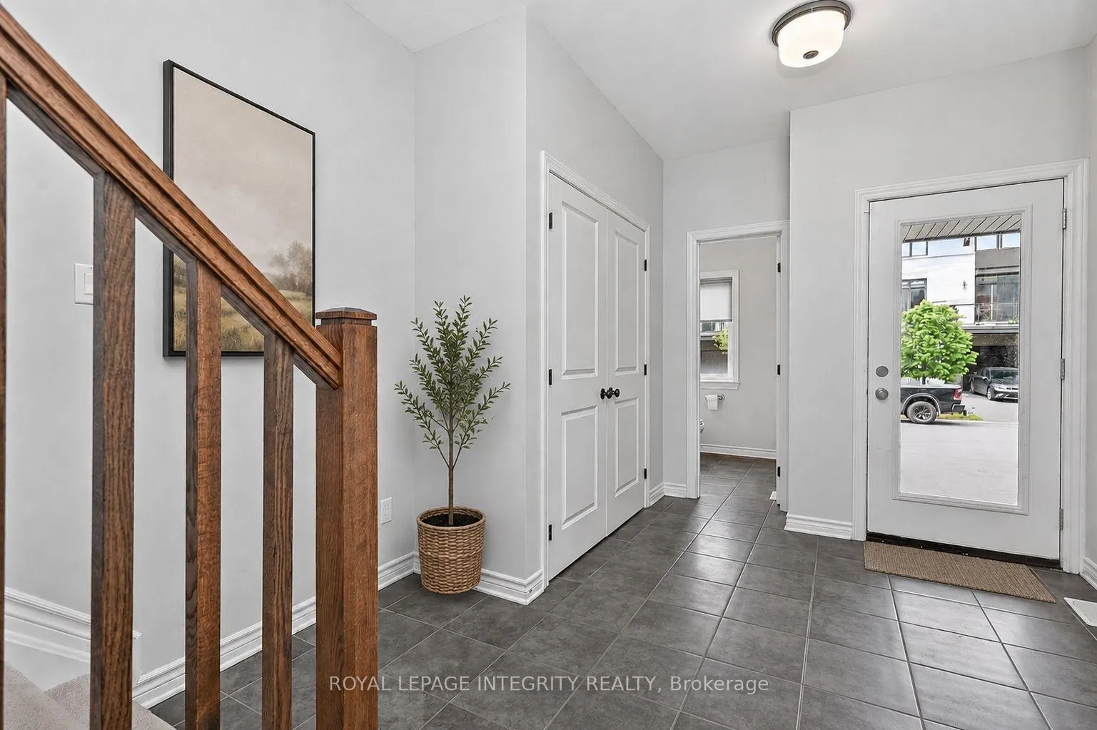 Photo 4 of 520 Stadacone Row, Ottawa, Camelot — HOMEH