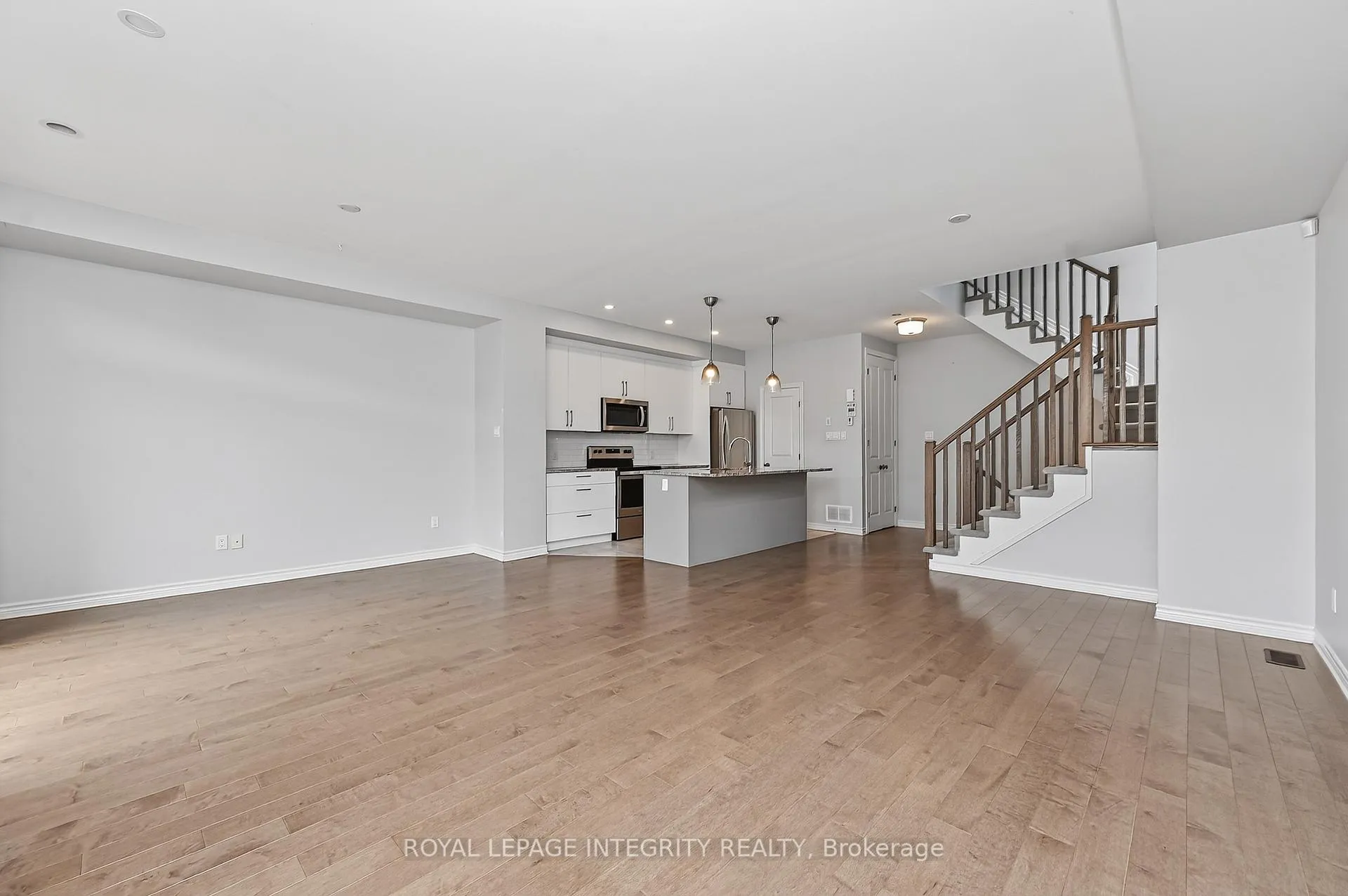Photo 21 of 520 Stadacone Row, Ottawa, Camelot — HOMEH