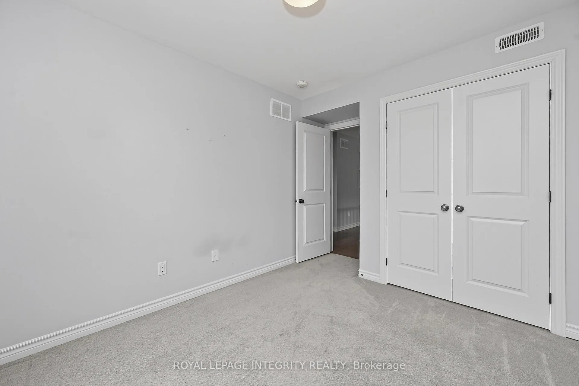 Photo 34 of 520 Stadacone Row, Ottawa, Camelot — HOMEH