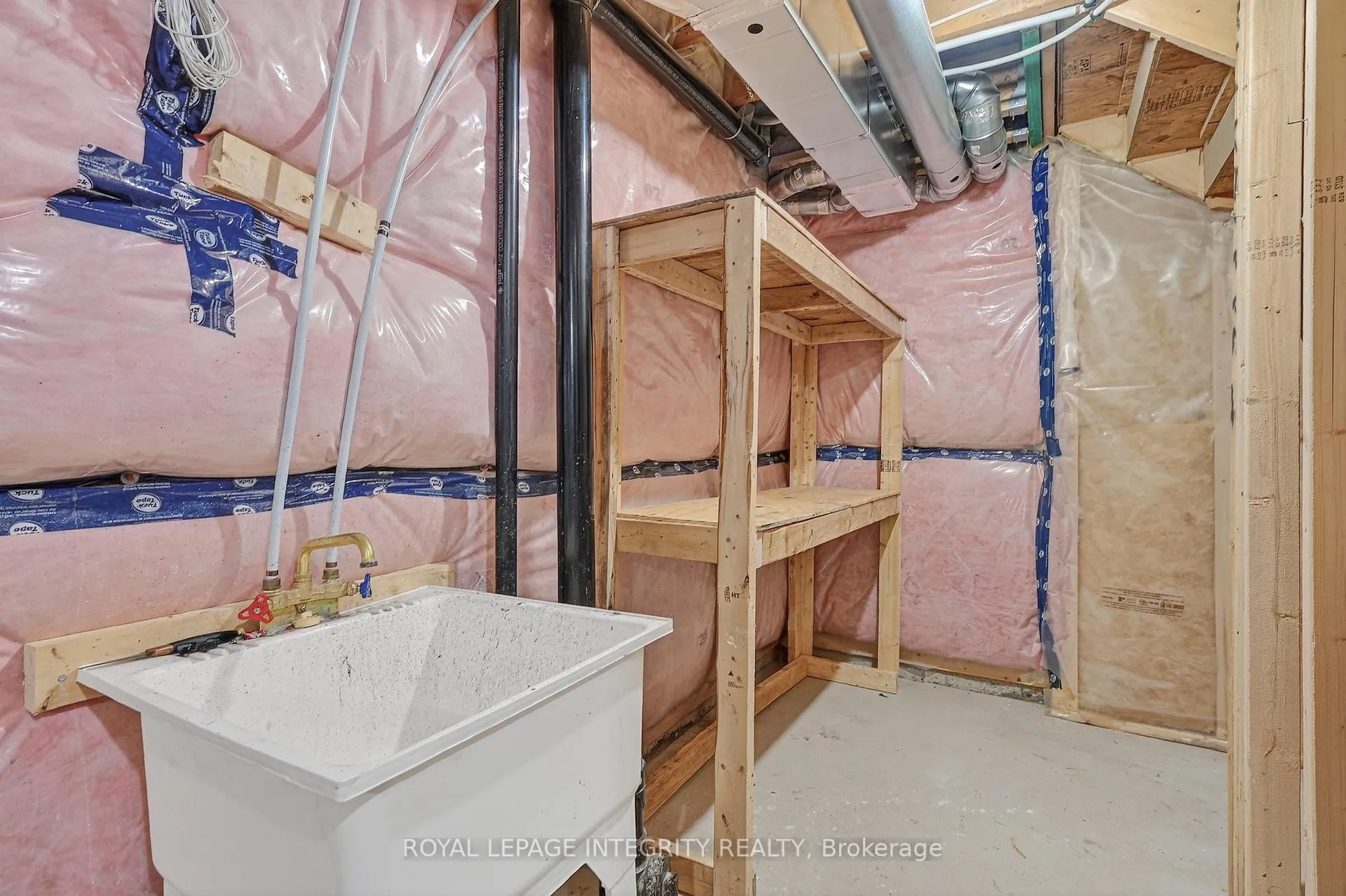 Photo 38 of 520 Stadacone Row, Ottawa, Camelot — HOMEH
