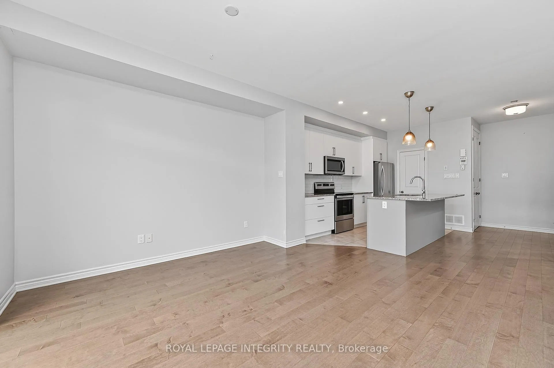 Photo 41 of 520 Stadacone Row, Ottawa, Camelot — HOMEH