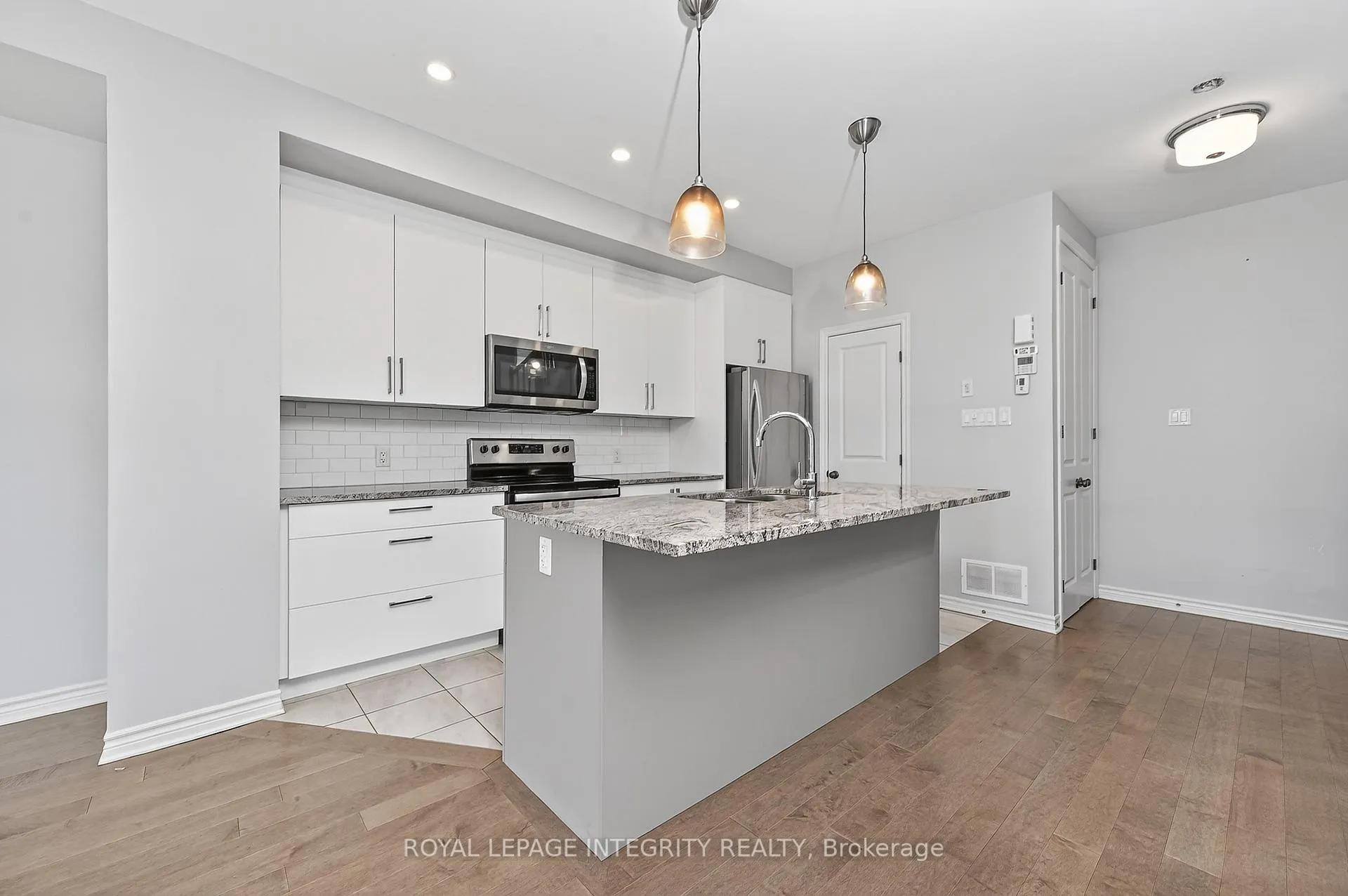 Photo 43 of 520 Stadacone Row, Ottawa, Camelot — HOMEH