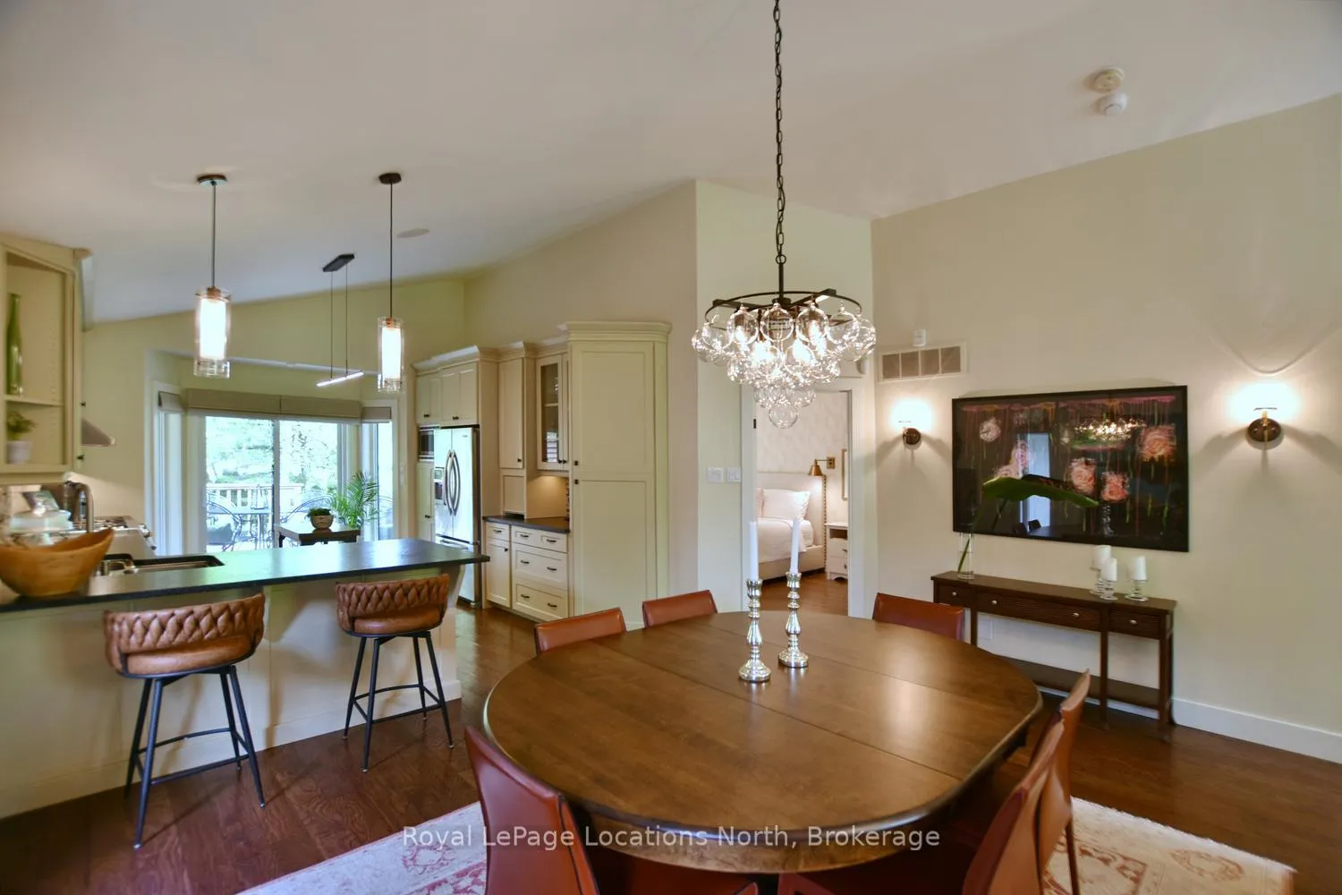 Photo 14 of 8 Hickory Street, Collingwood — HOMEH