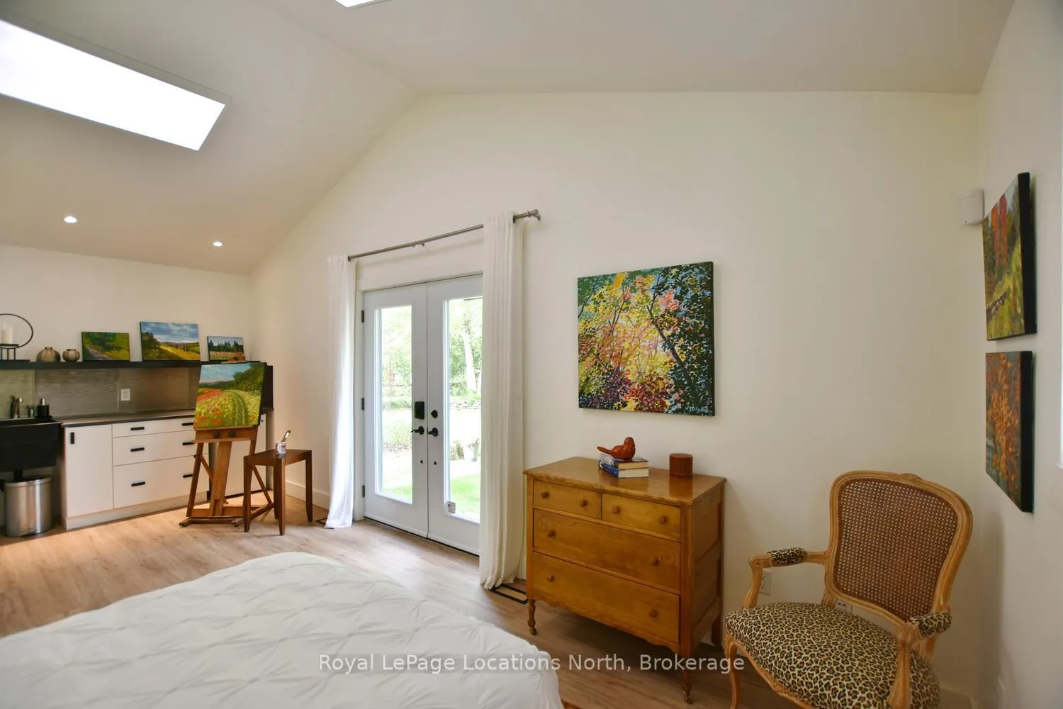 Photo 26 of 8 Hickory Street, Collingwood — HOMEH