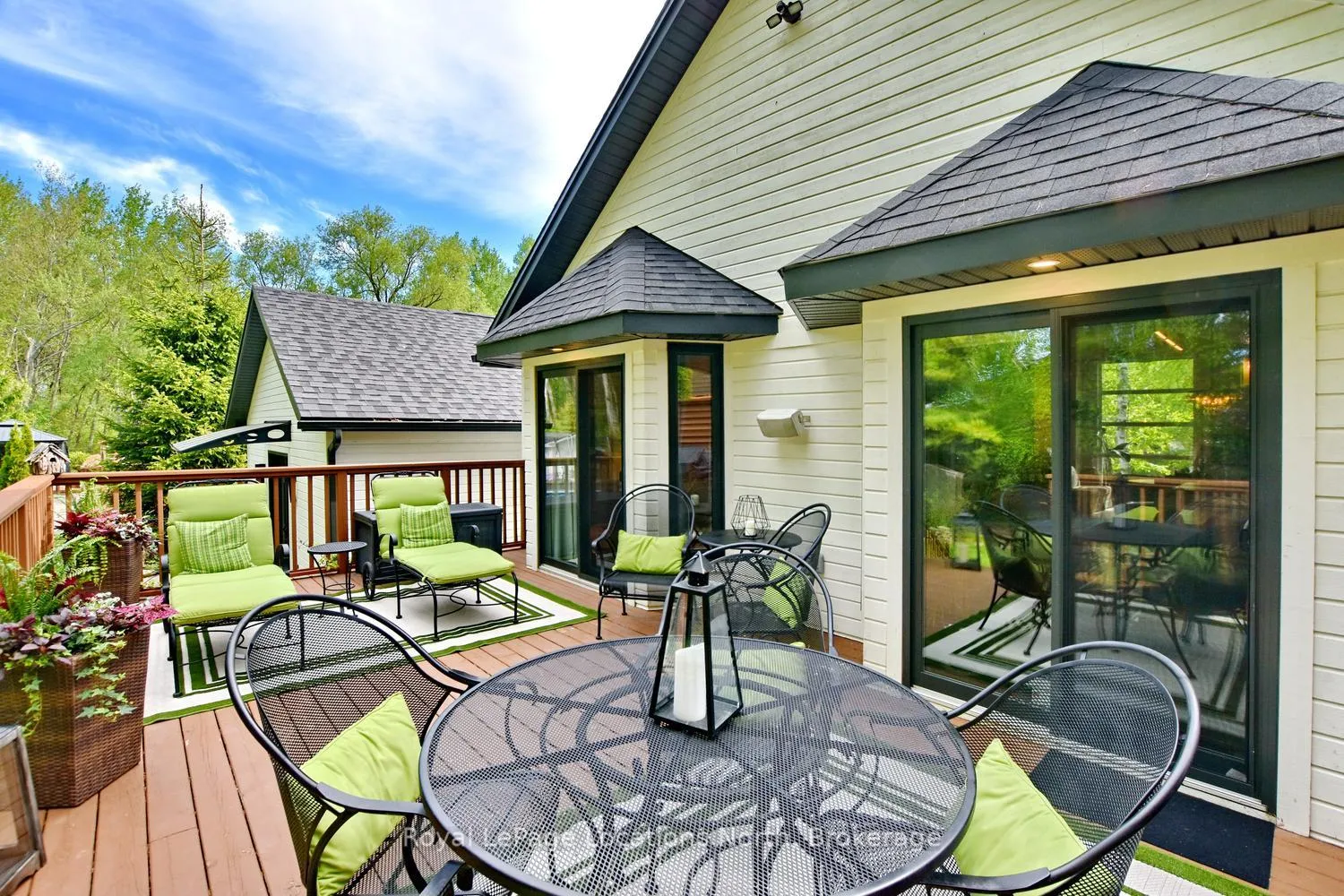 Photo 40 of 8 Hickory Street, Collingwood — HOMEH