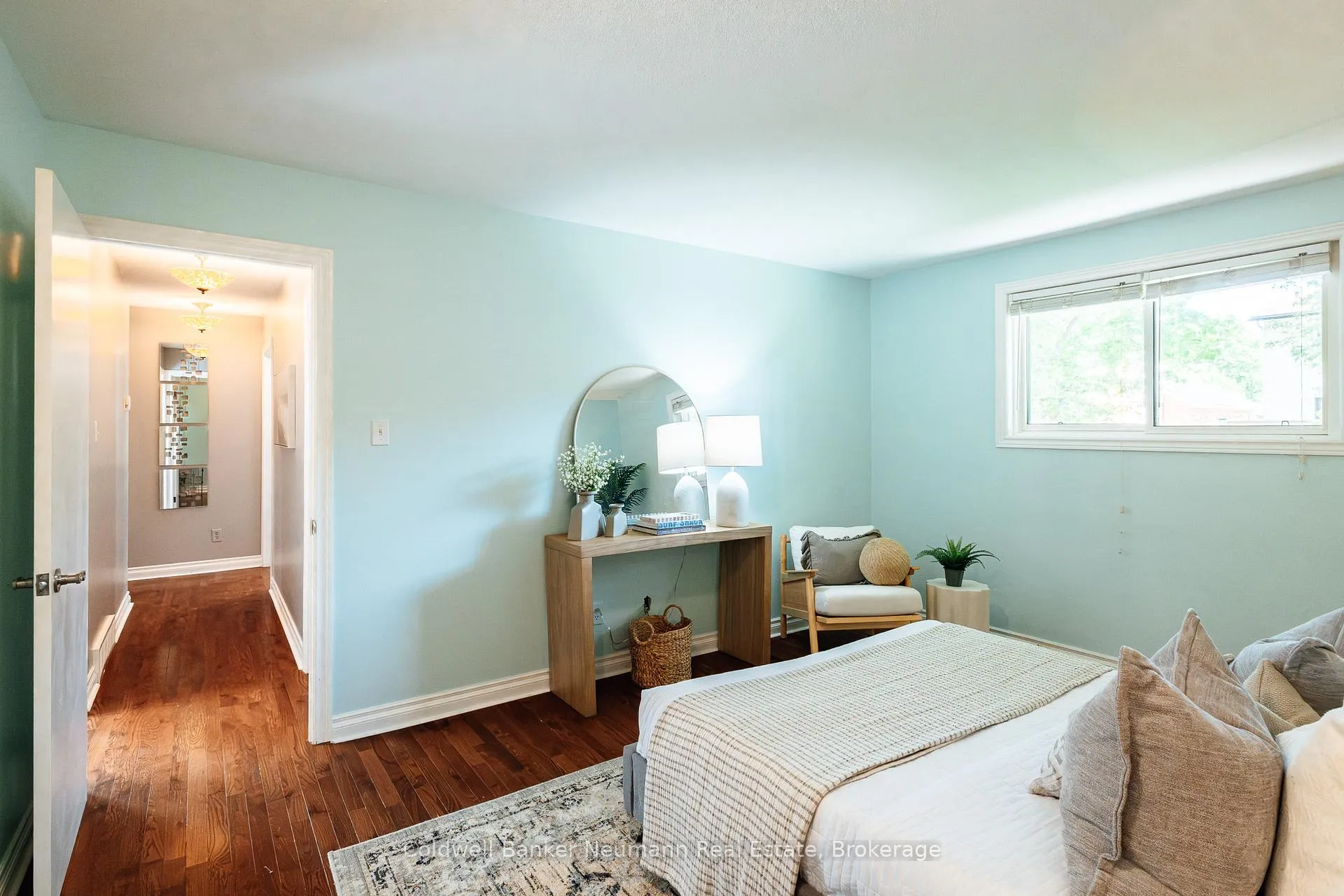 Photo 24 of 16 Suzanna Drive, Guelph, Willow West/Sugarbush/West Acres — HOMEH