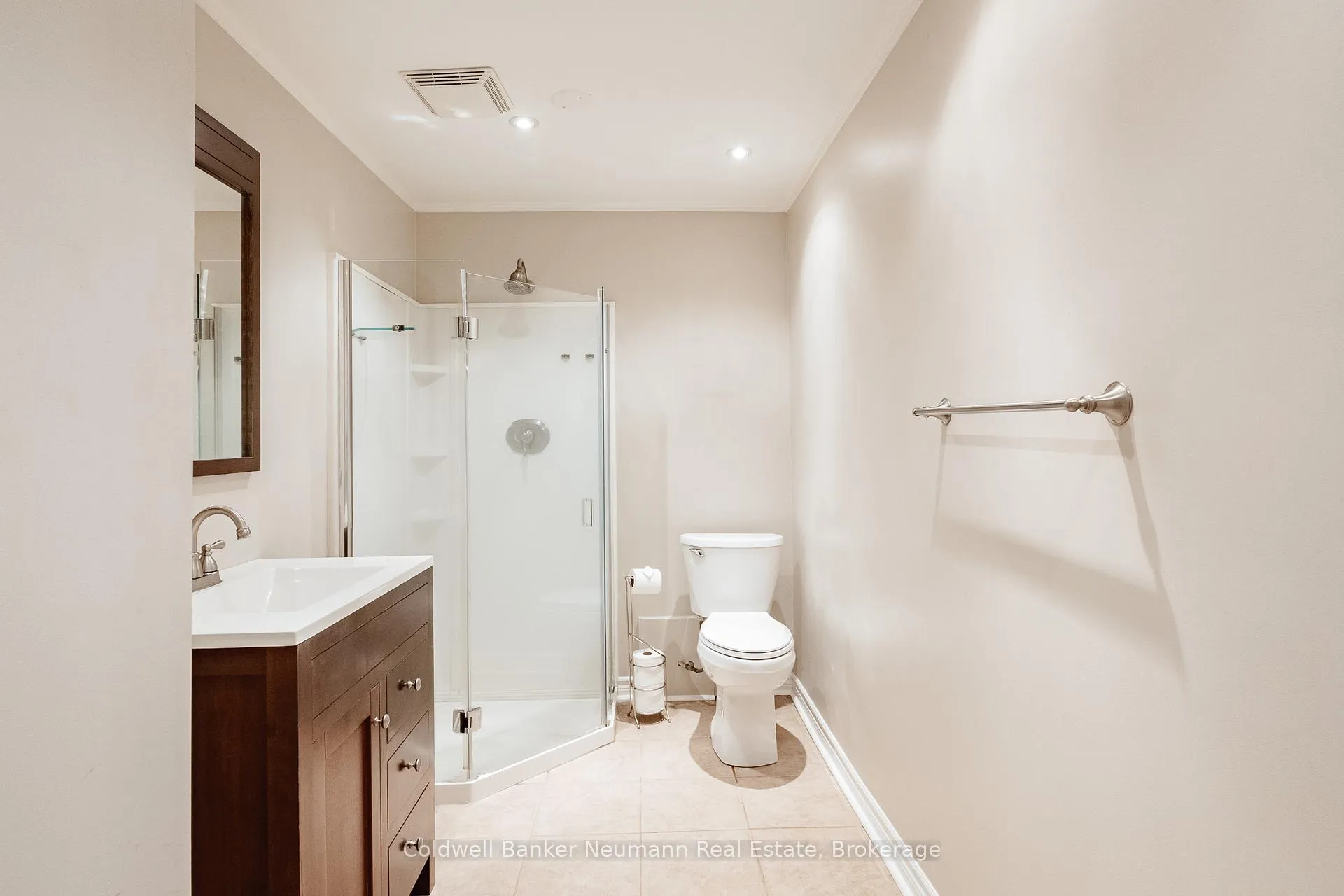 Photo 30 of 16 Suzanna Drive, Guelph, Willow West/Sugarbush/West Acres — HOMEH