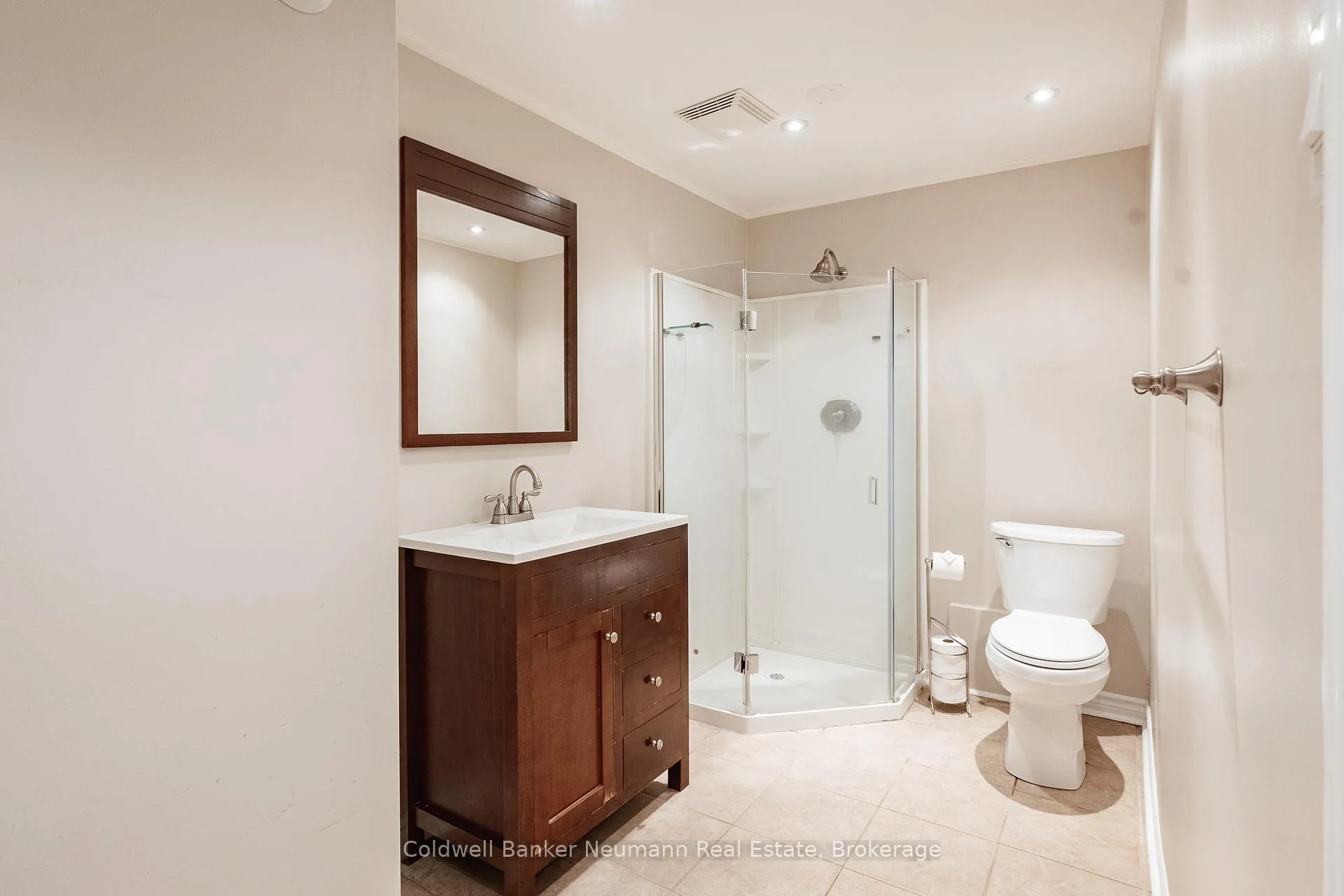 Photo 31 of 16 Suzanna Drive, Guelph, Willow West/Sugarbush/West Acres — HOMEH
