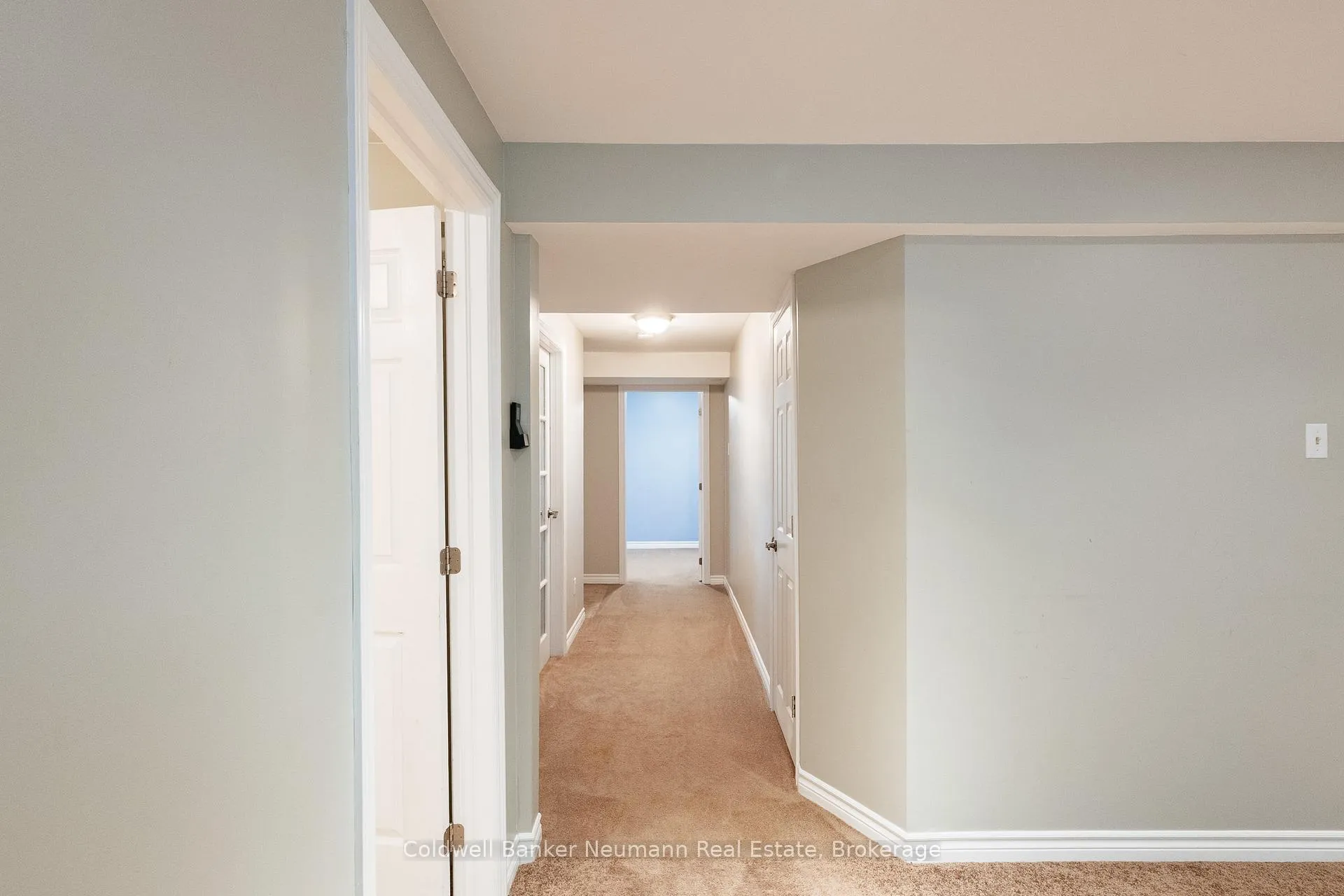 Photo 35 of 16 Suzanna Drive, Guelph, Willow West/Sugarbush/West Acres — HOMEH