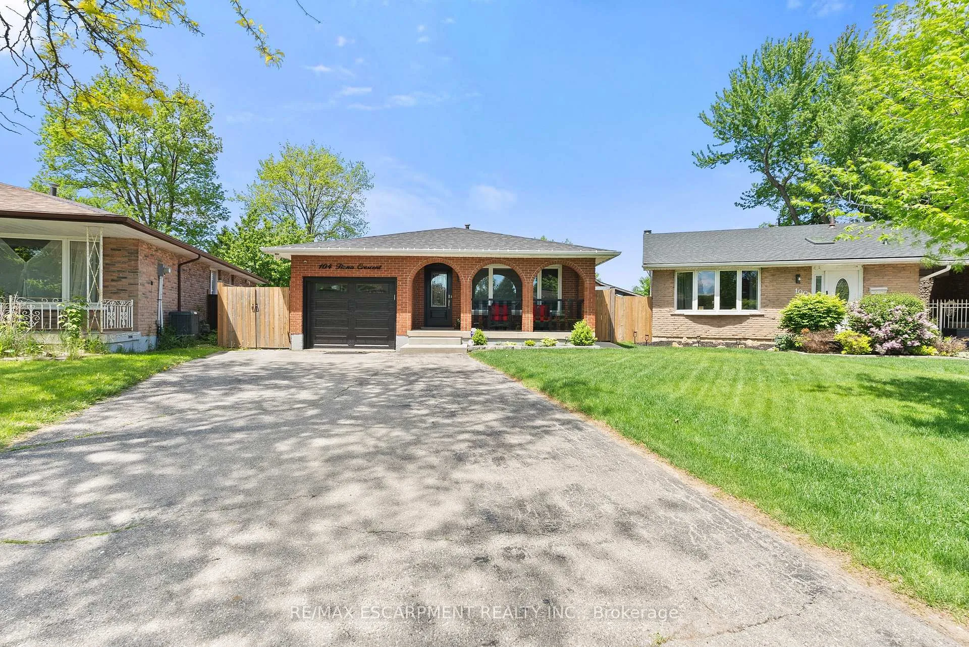Photo 2 of 104 Fiona Crescent, Hamilton, Gourley — HOMEH