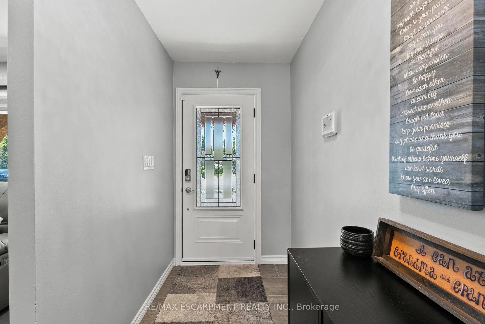Photo 5 of 104 Fiona Crescent, Hamilton, Gourley — HOMEH