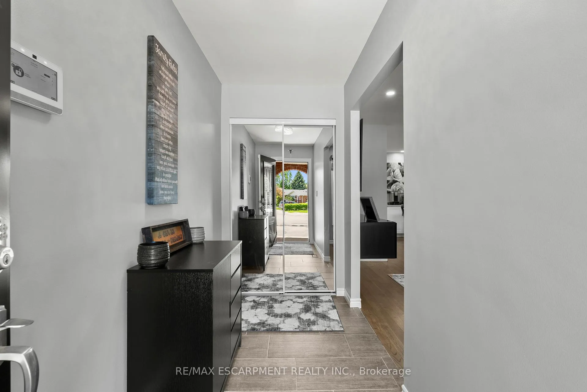 Photo 6 of 104 Fiona Crescent, Hamilton, Gourley — HOMEH