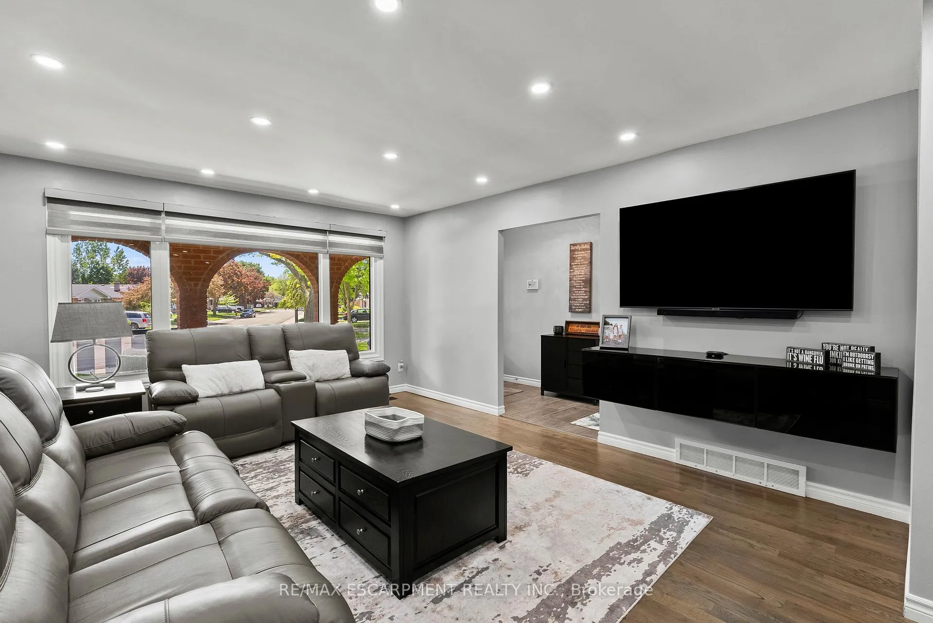 Photo 7 of 104 Fiona Crescent, Hamilton, Gourley — HOMEH