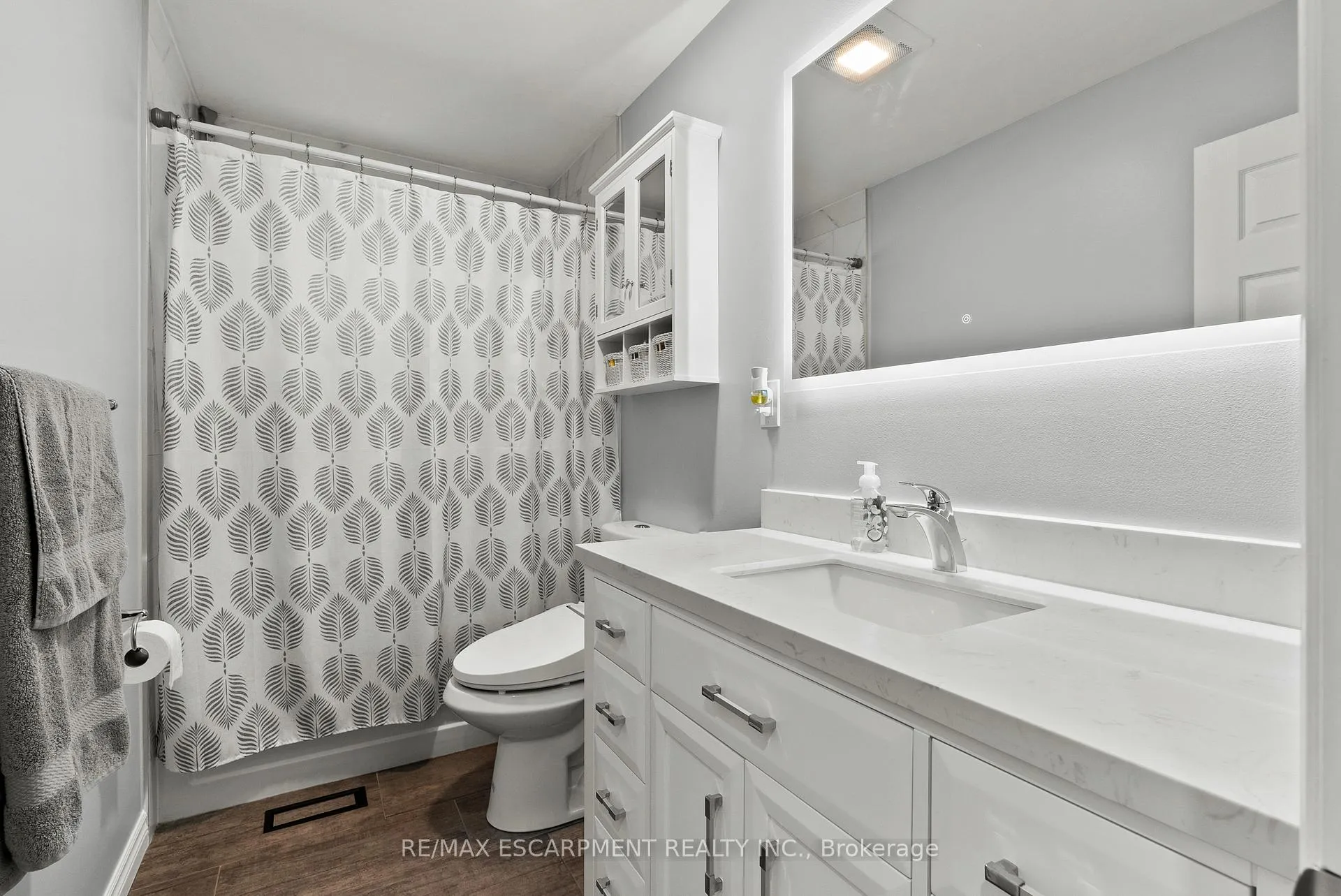Photo 20 of 104 Fiona Crescent, Hamilton, Gourley — HOMEH