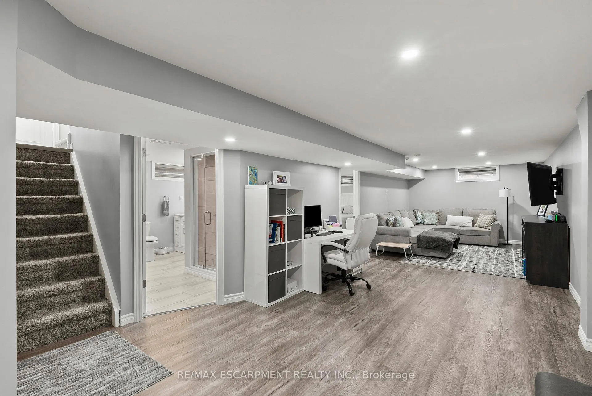 Photo 22 of 104 Fiona Crescent, Hamilton, Gourley — HOMEH
